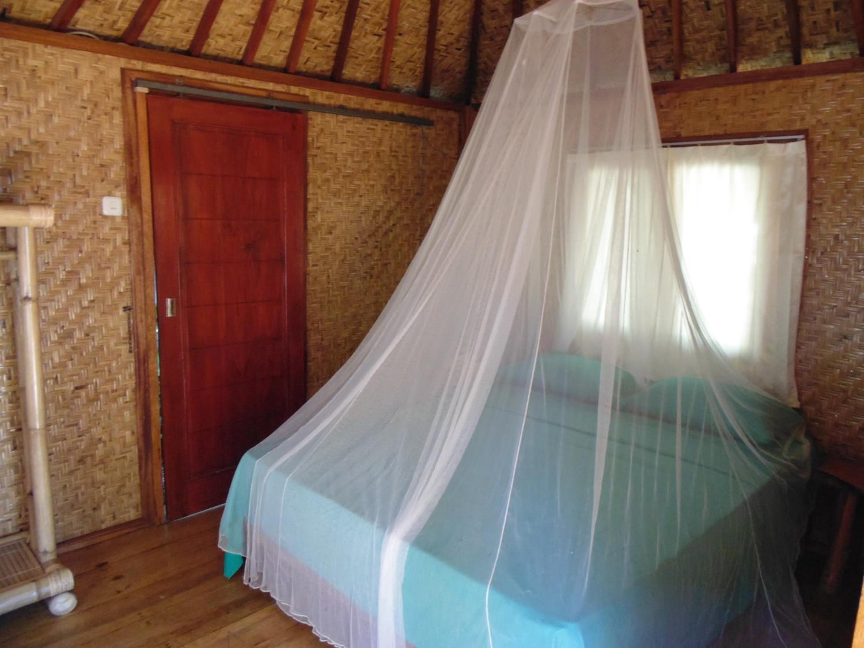 Standard Queen Room - Photo 12