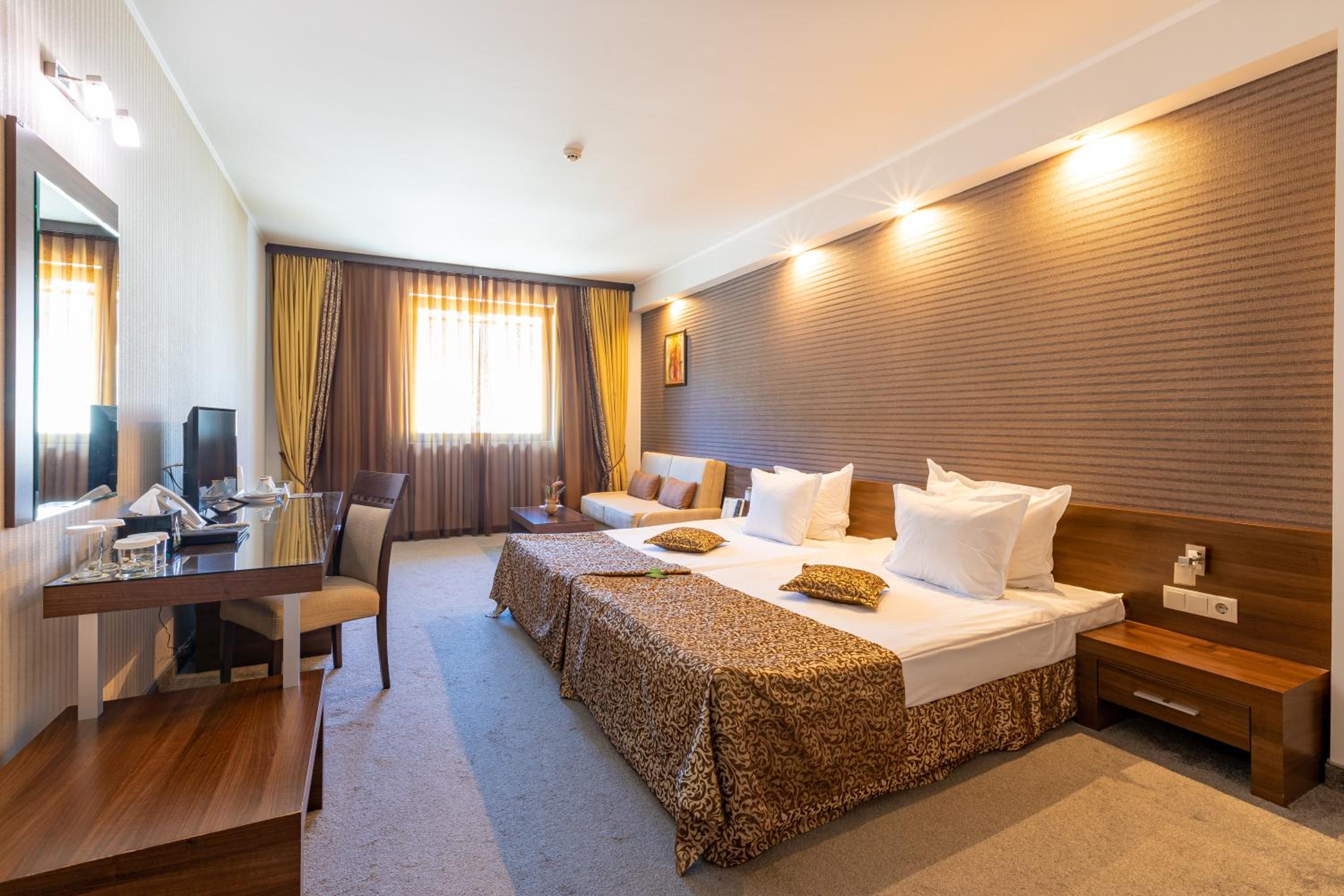Deluxe Room without Balcony - Free Spa Access