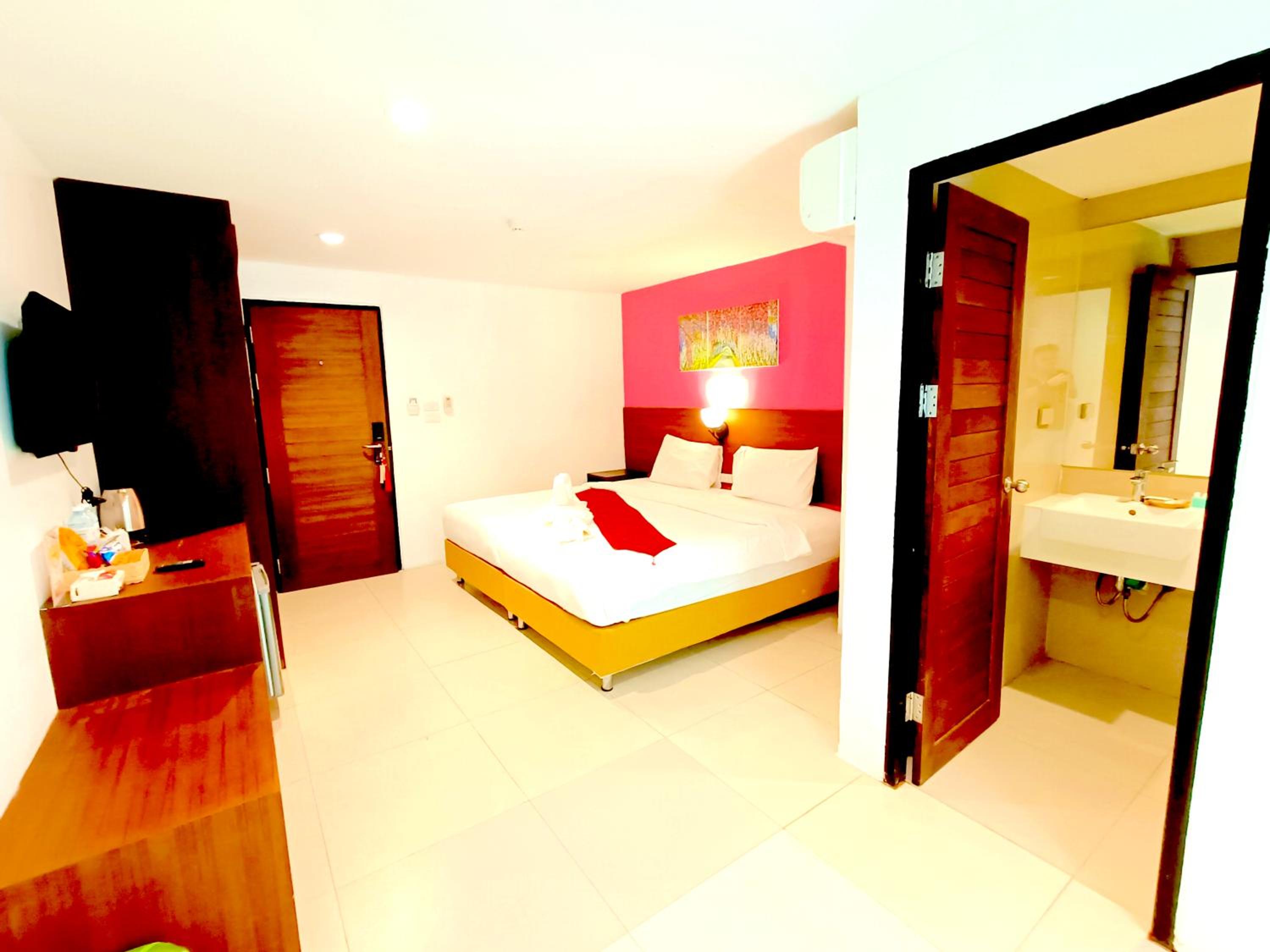 Standard Double or Twin Room - Photo 3