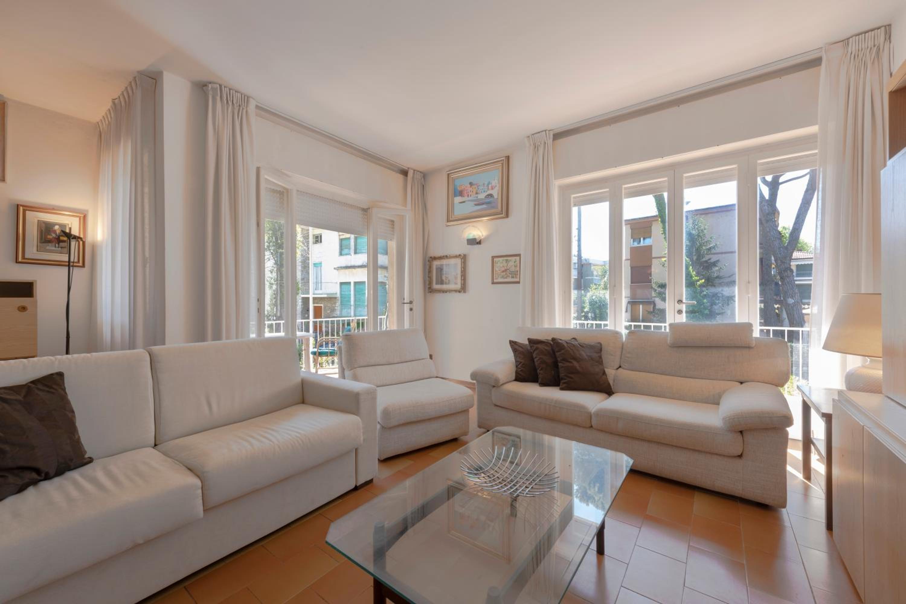 Three-Bedroom House photo 1