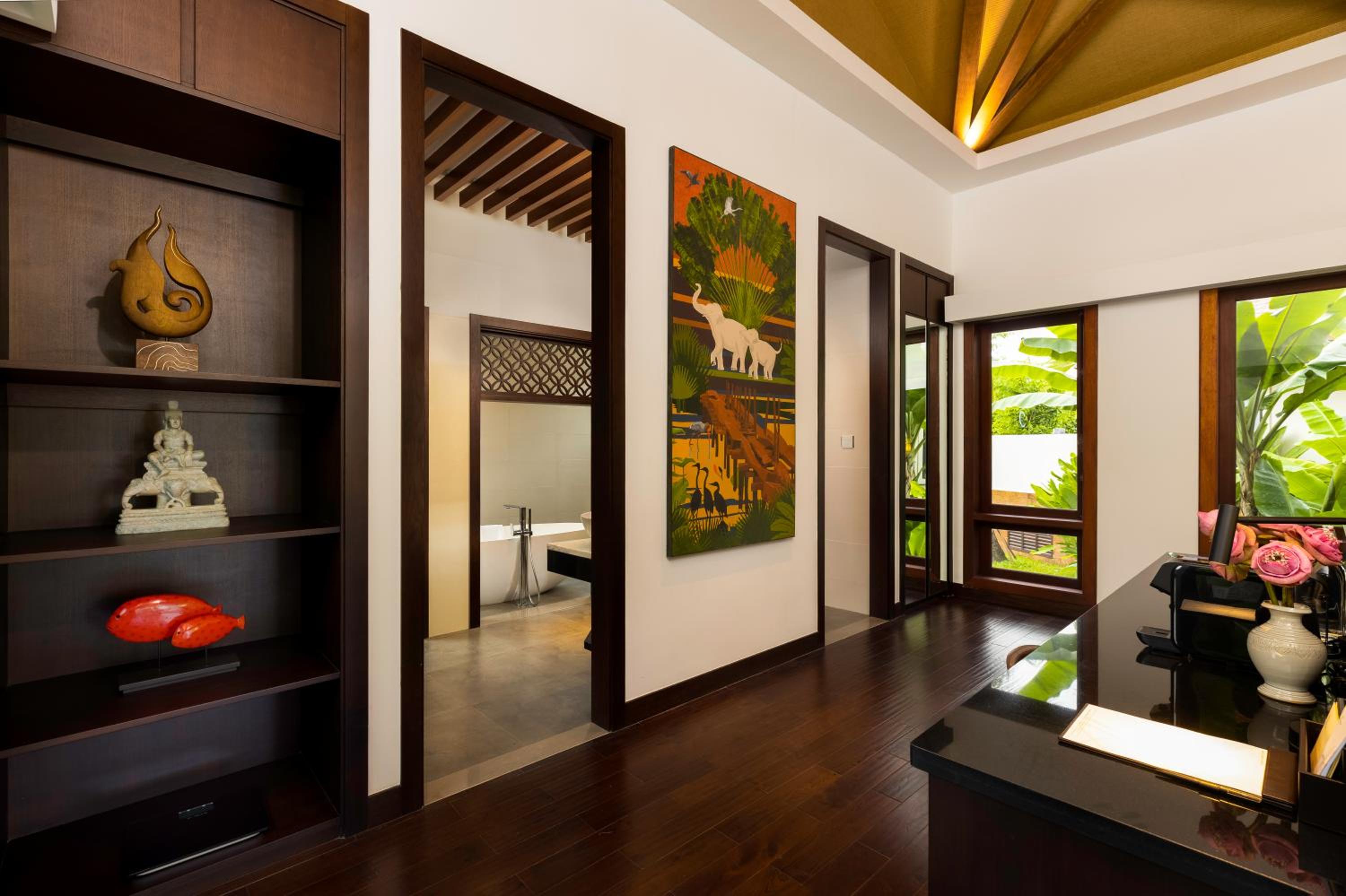 Villa with Private Pool - Photo 1