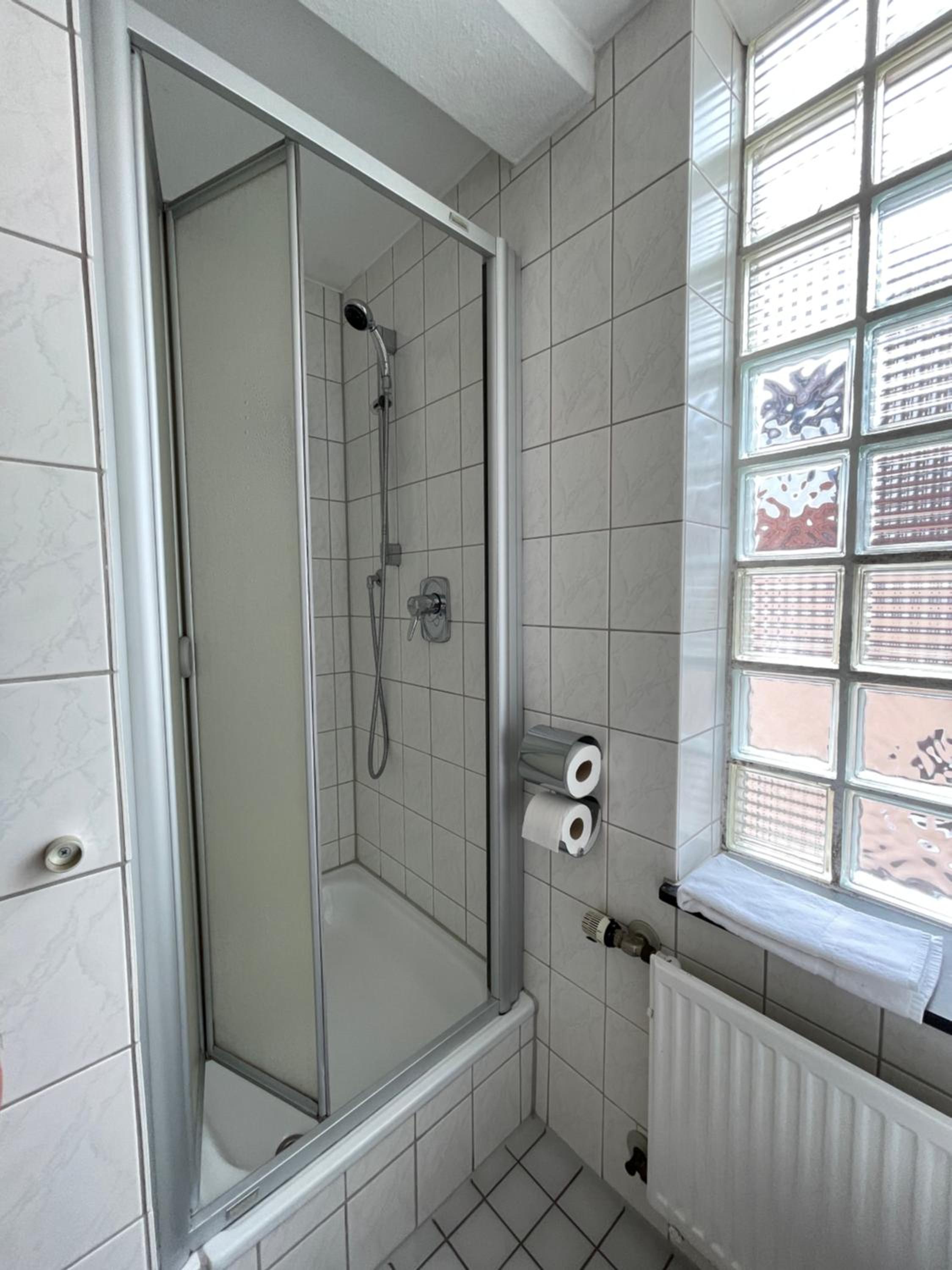 Single Room - Photo 16