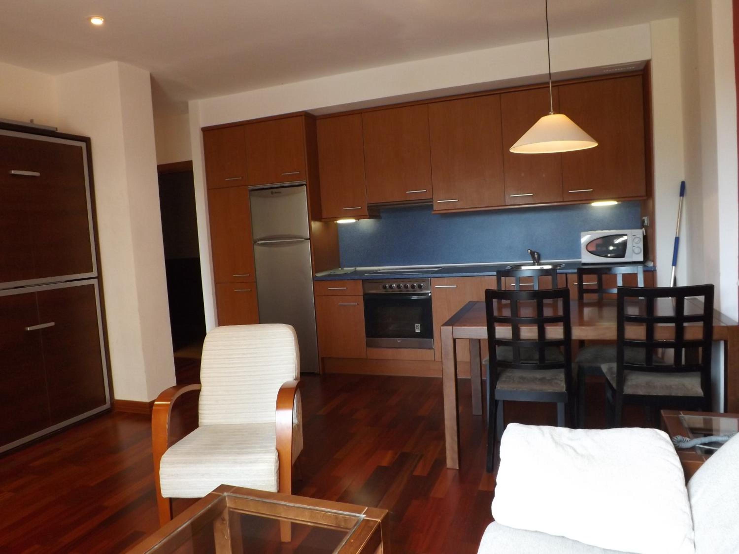 Apartment (3 Adults) photo 2