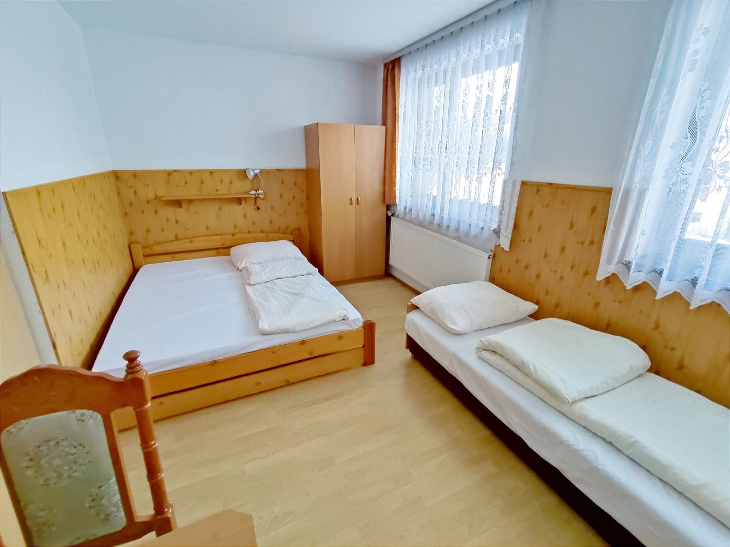 Triple Room with Private Bathroom photo 1