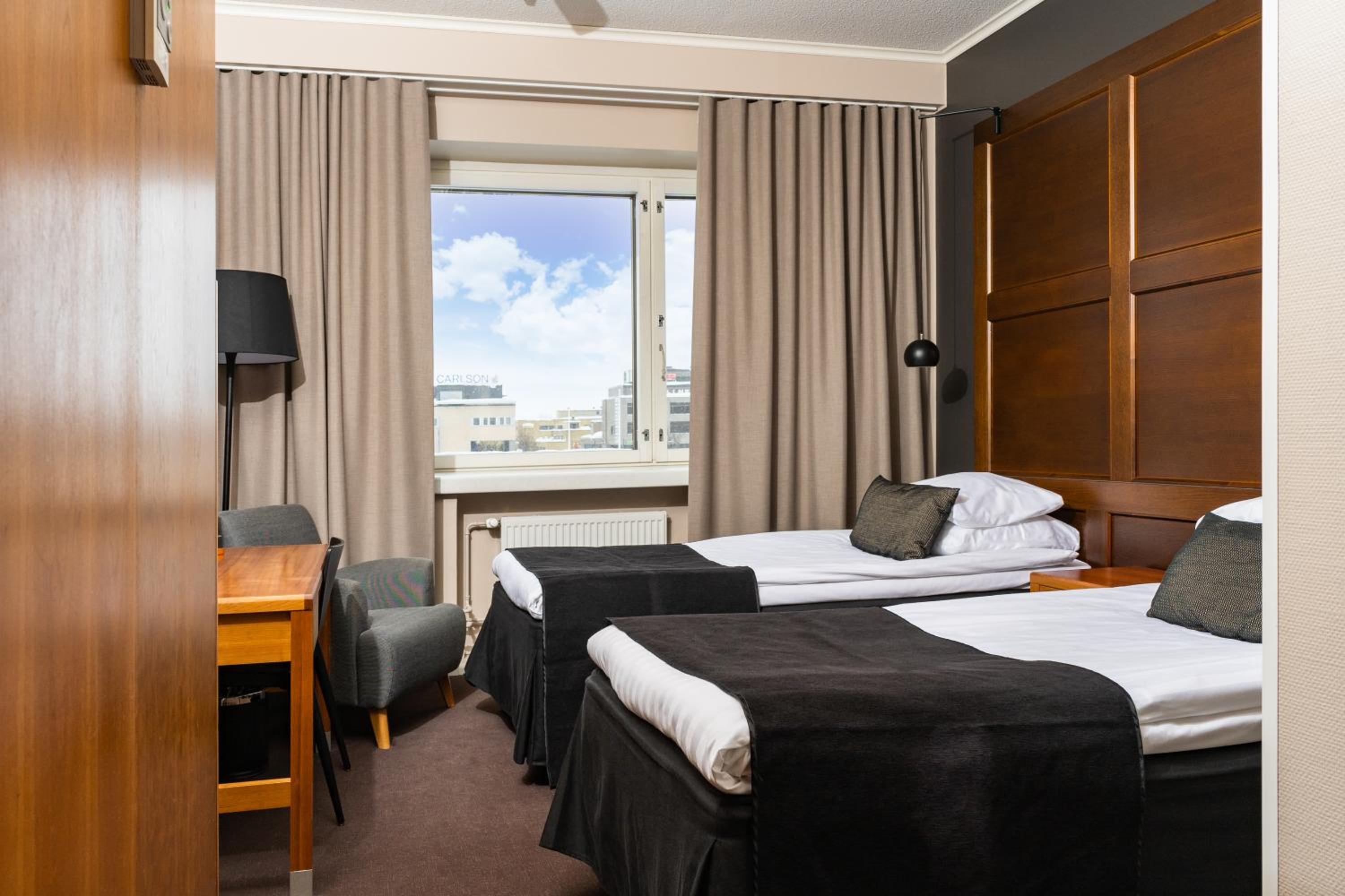 Standard Twin Room photo 2