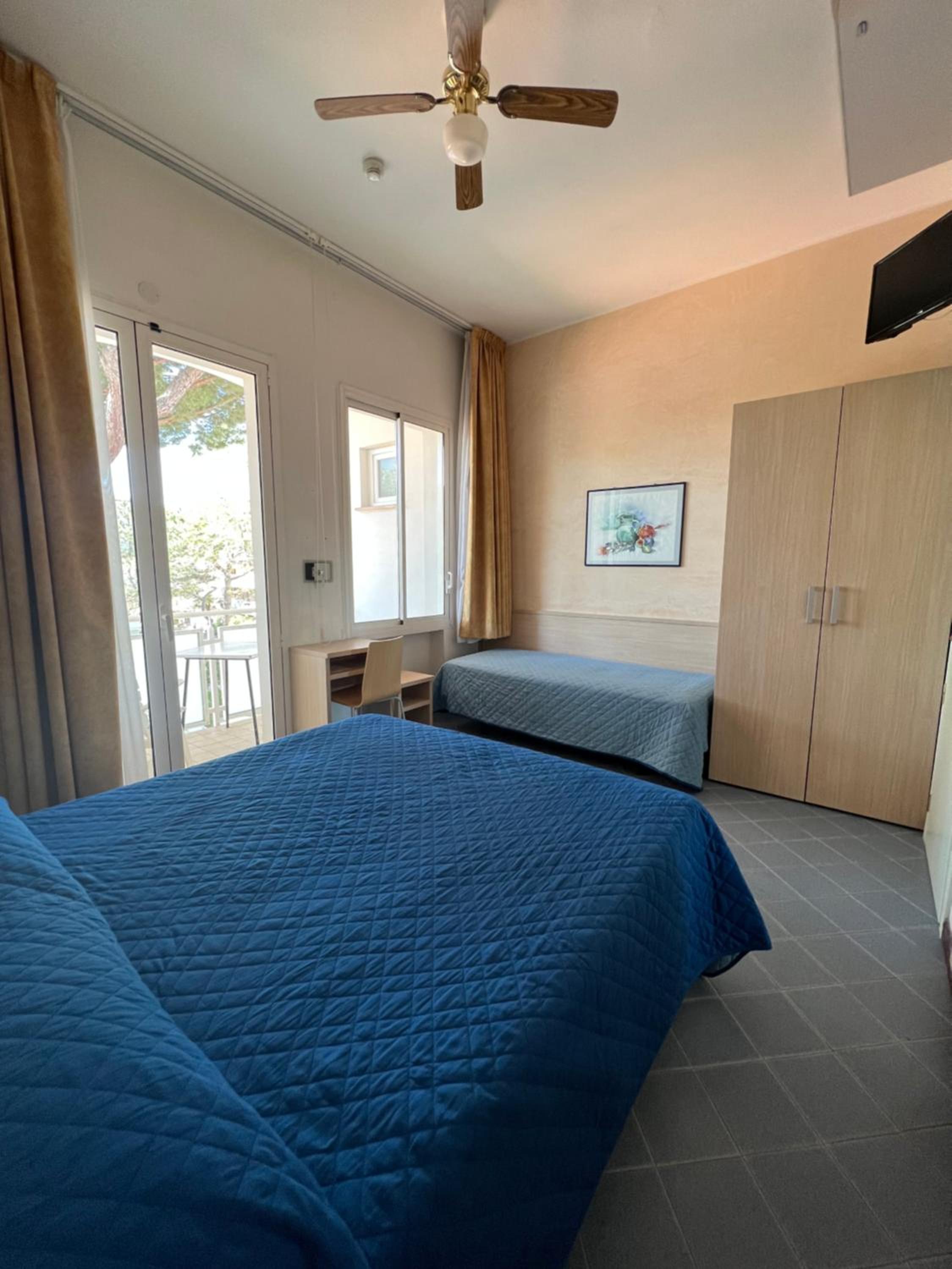 Triple Room - Photo 2