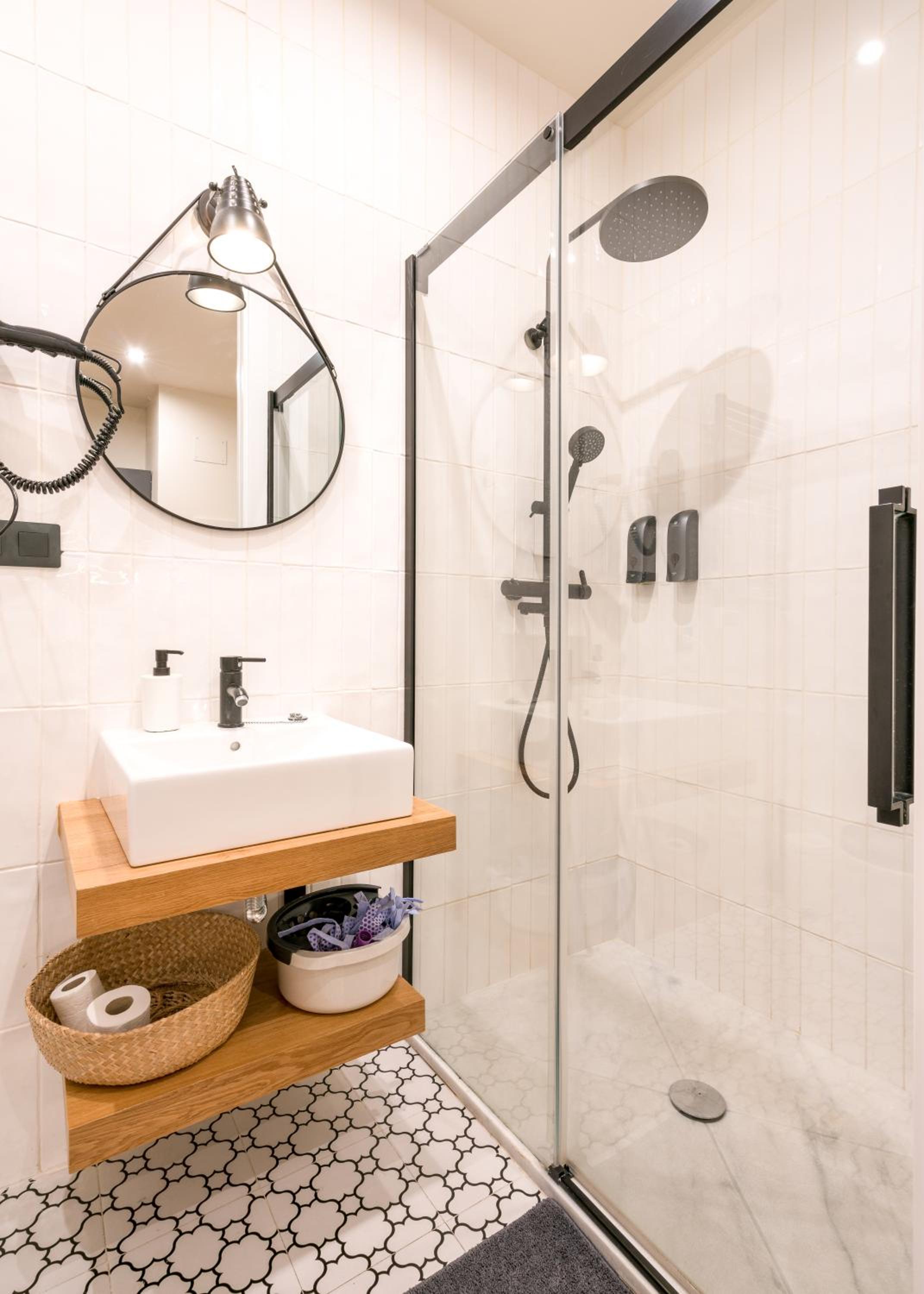 Studio Apartment - Photo 4