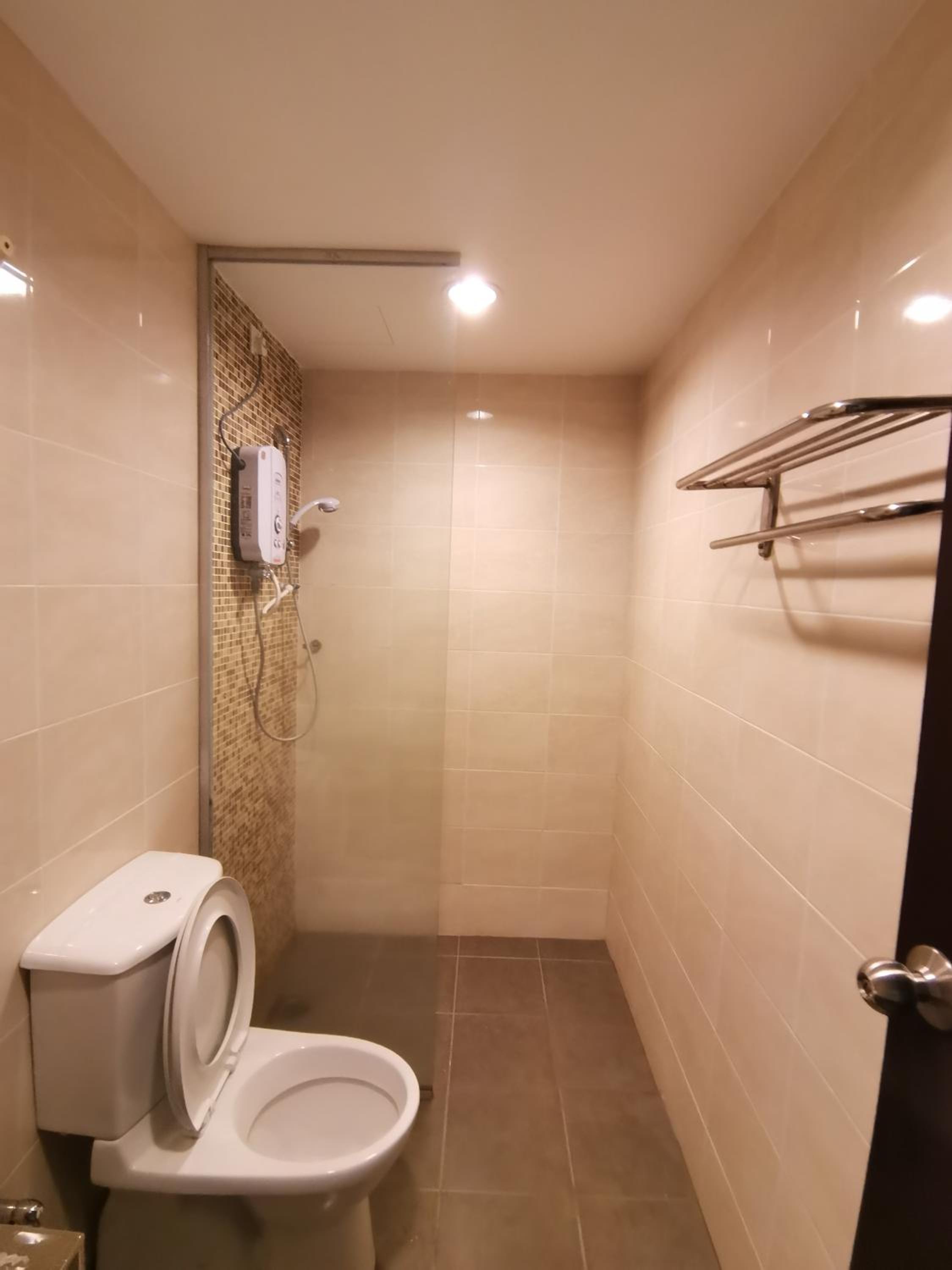Two-Bedroom Apartment - Photo 35