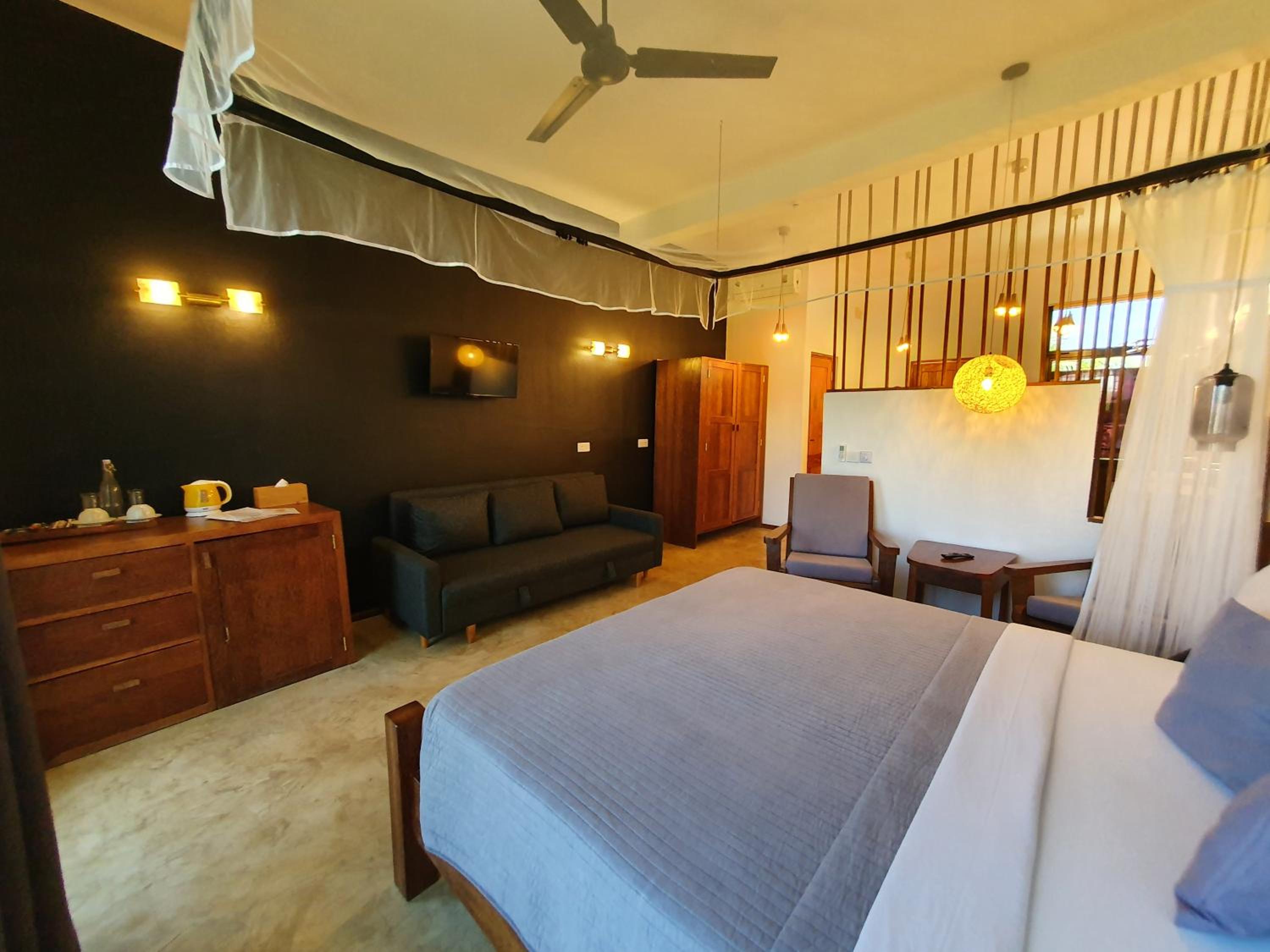Deluxe Double or Twin Room with Ocean View photo 2
