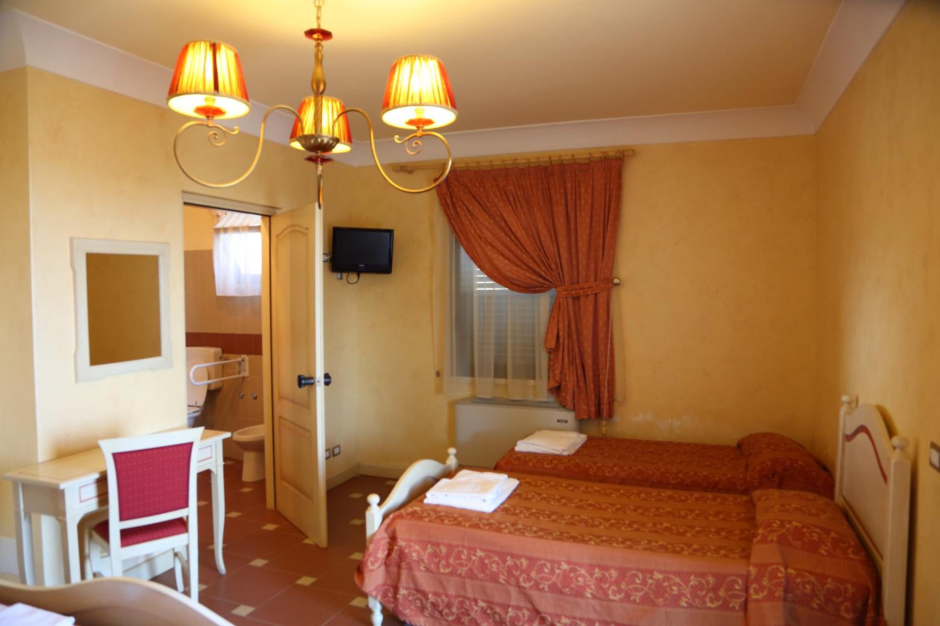 Quadruple Room photo 3