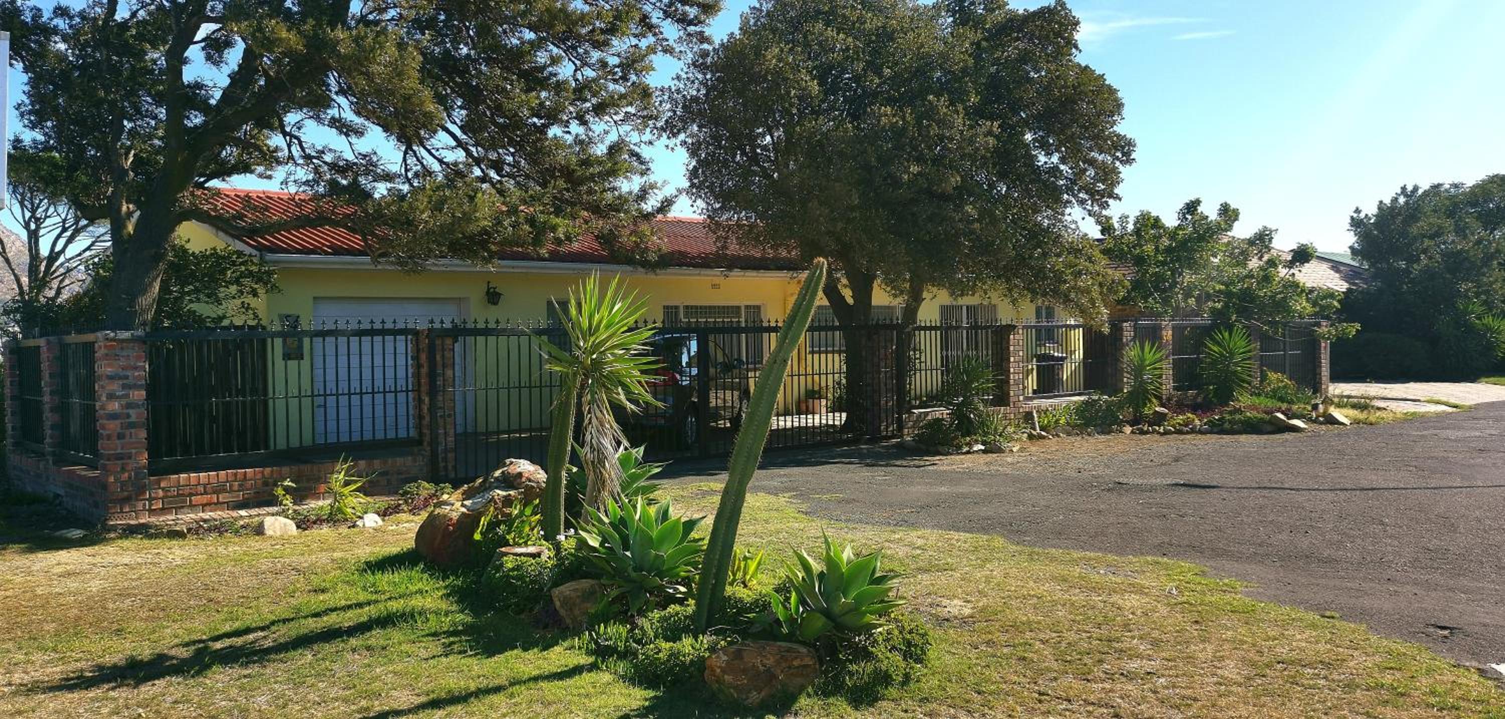 Villa with Garden View - Photo 28