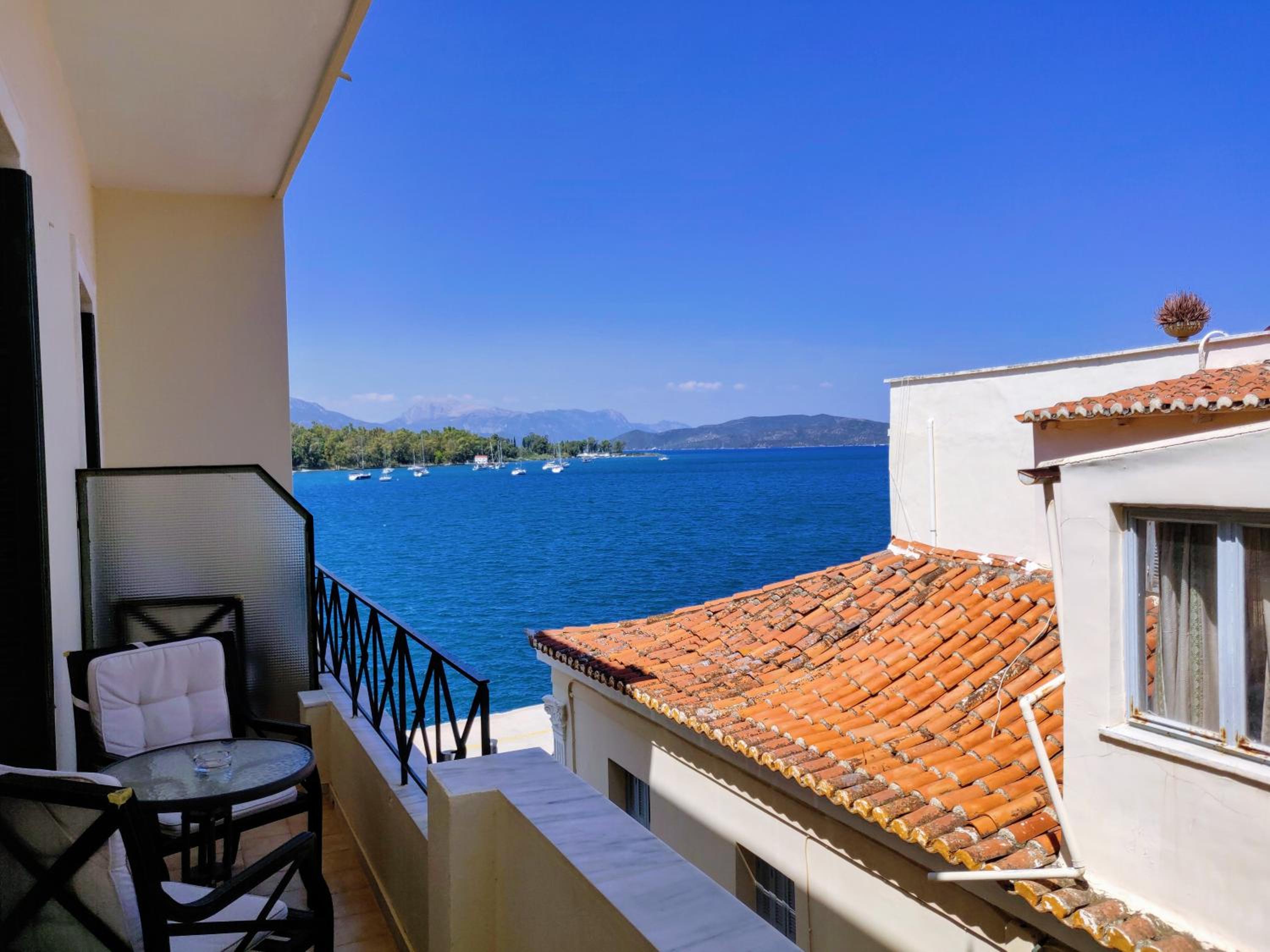 Standard Double Room with Balcony photo 2