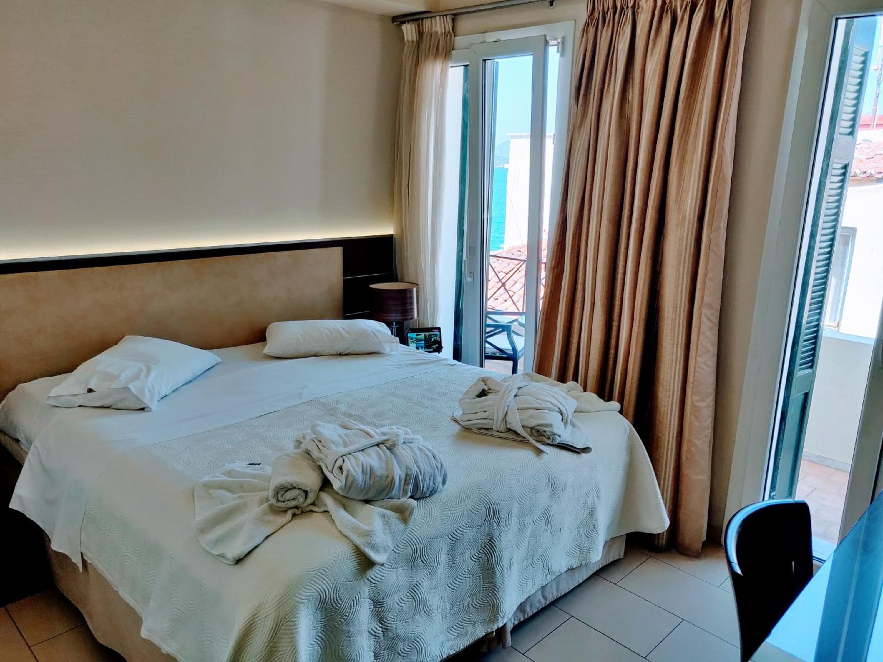 Standard Double Room with Balcony photo 1
