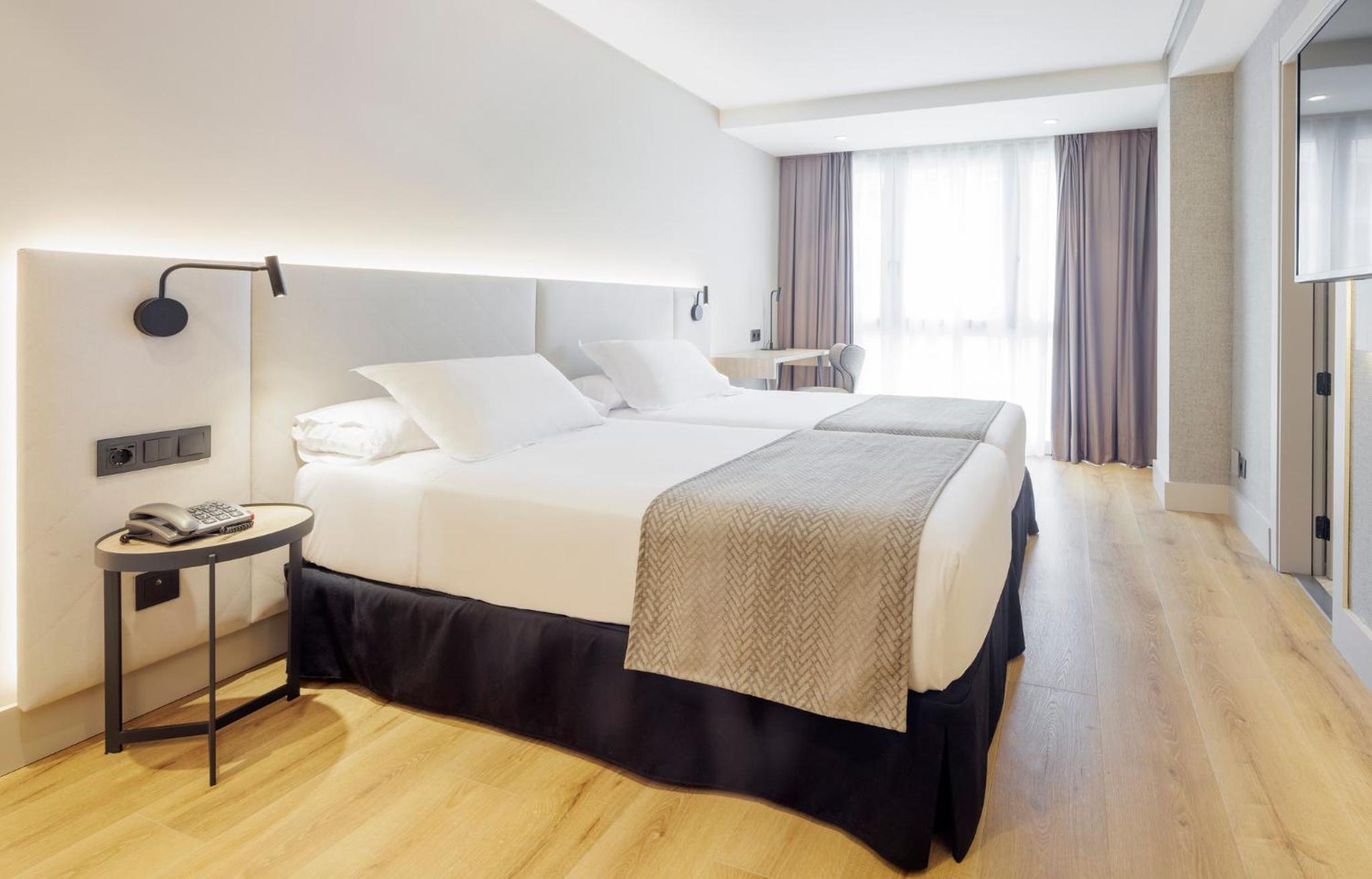 Double or Twin Room - Photo 1