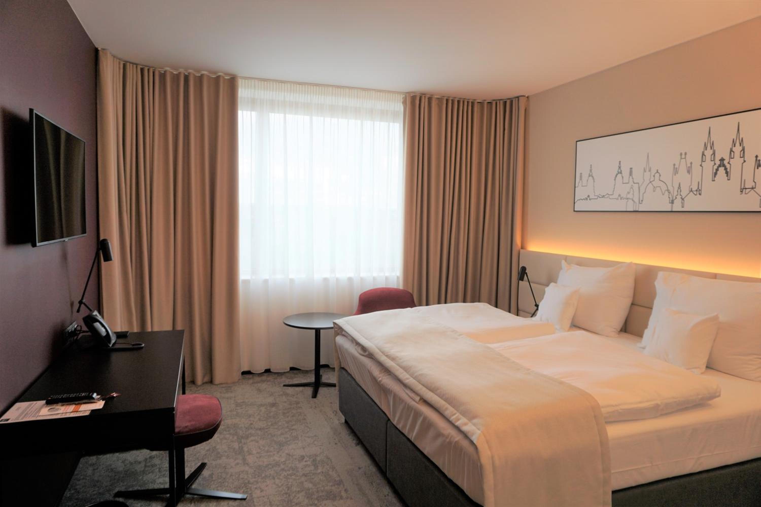Standard Double or Twin Room - Photo 1