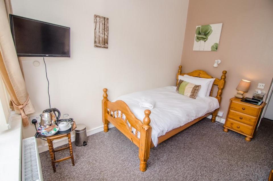 Economy Single Room