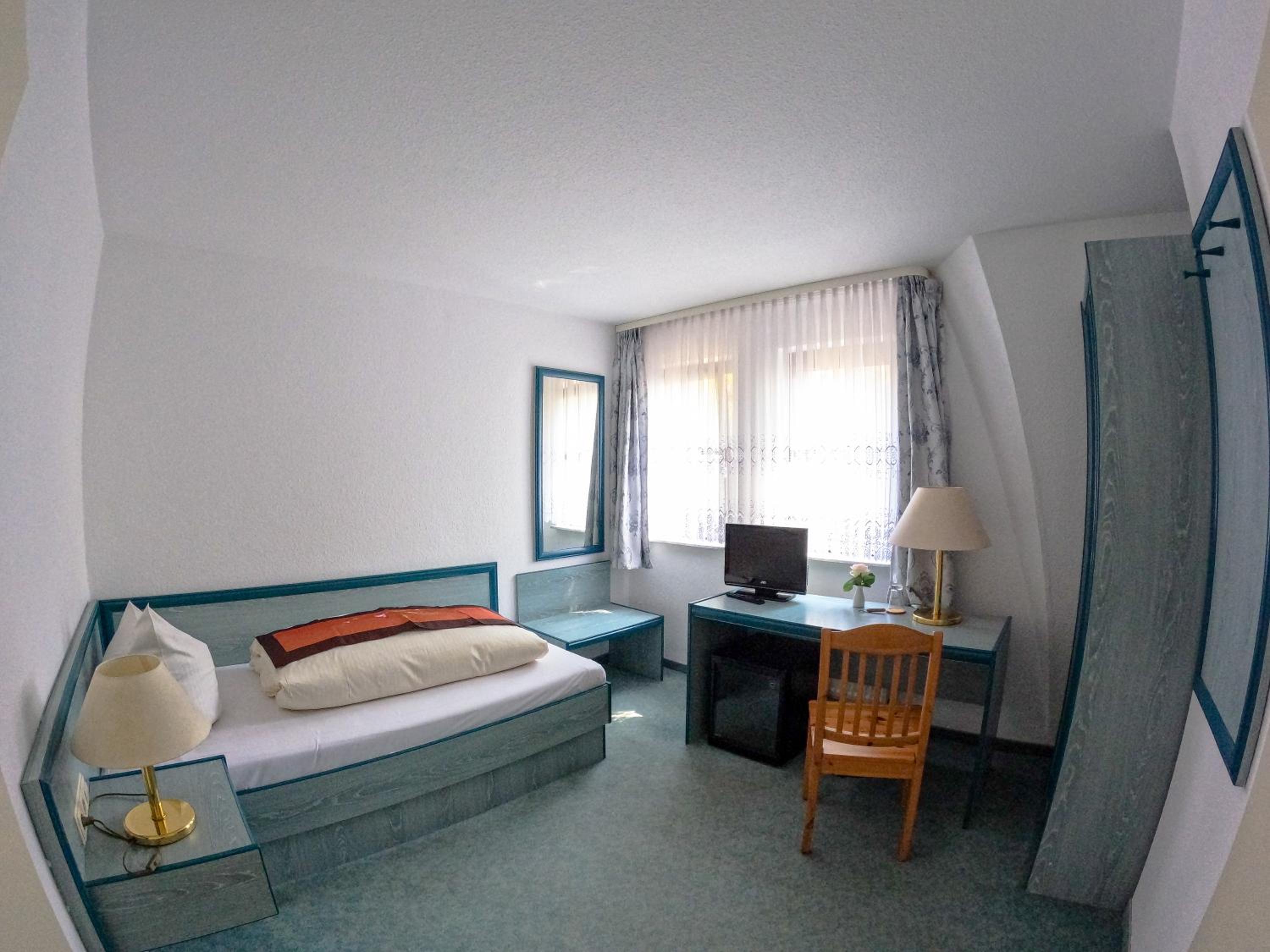 Single Room photo 1