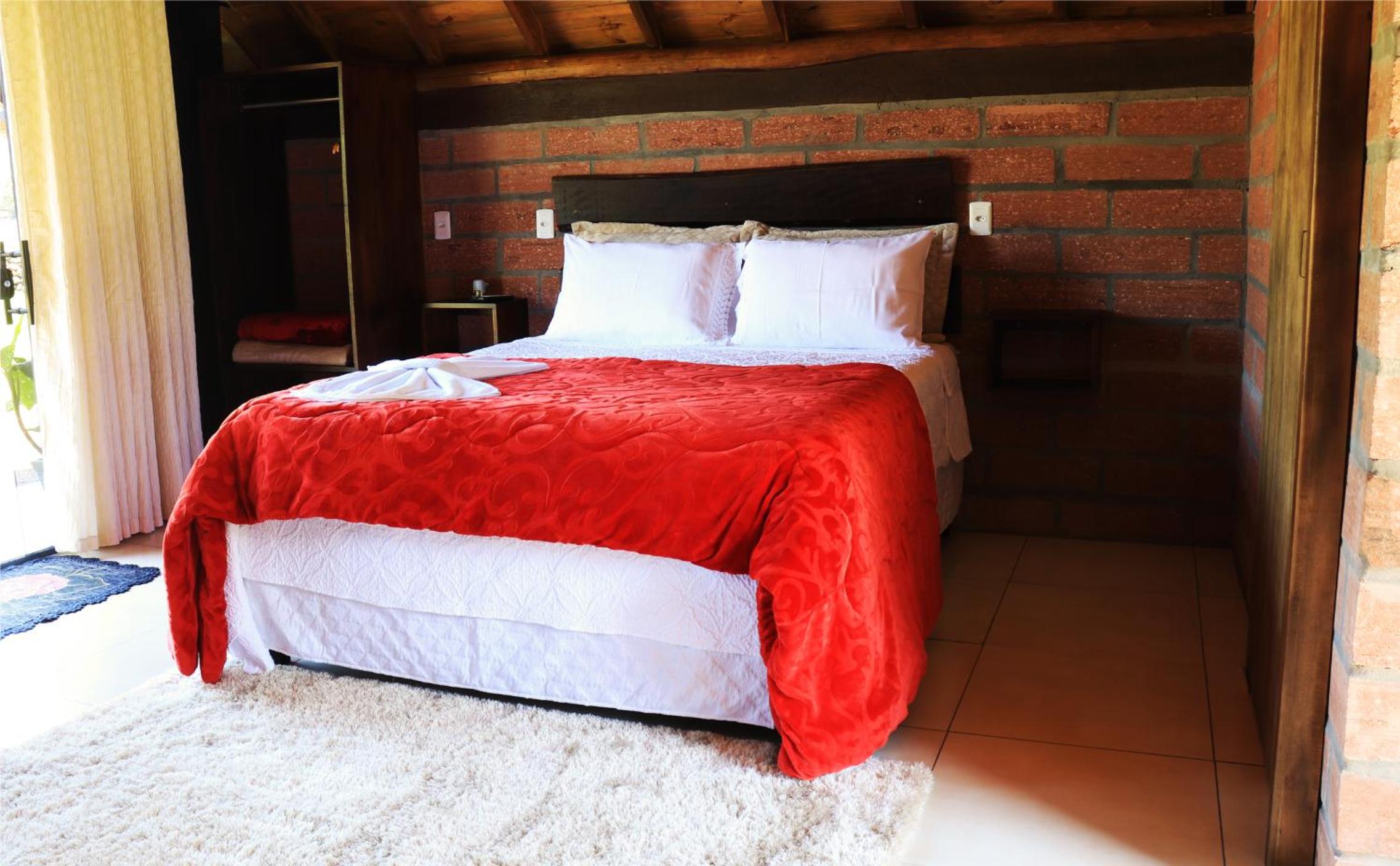 Superior Suite - Photo 8