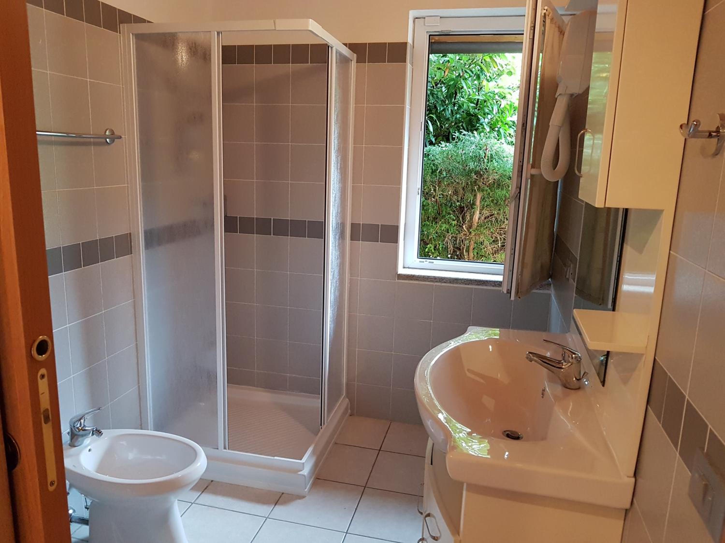 Large Double Room photo 2