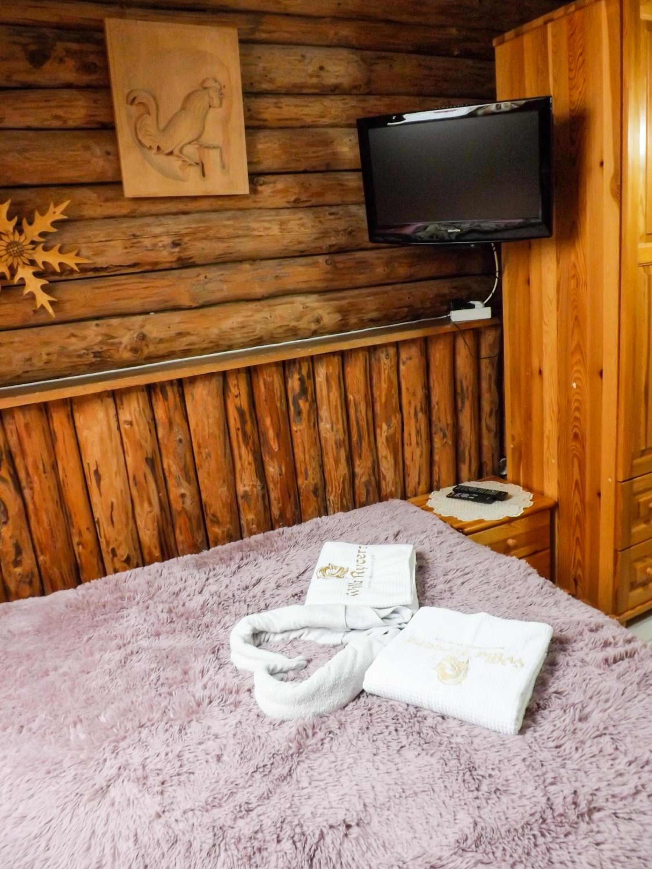 Double Room with Private Bathroom - Photo 3