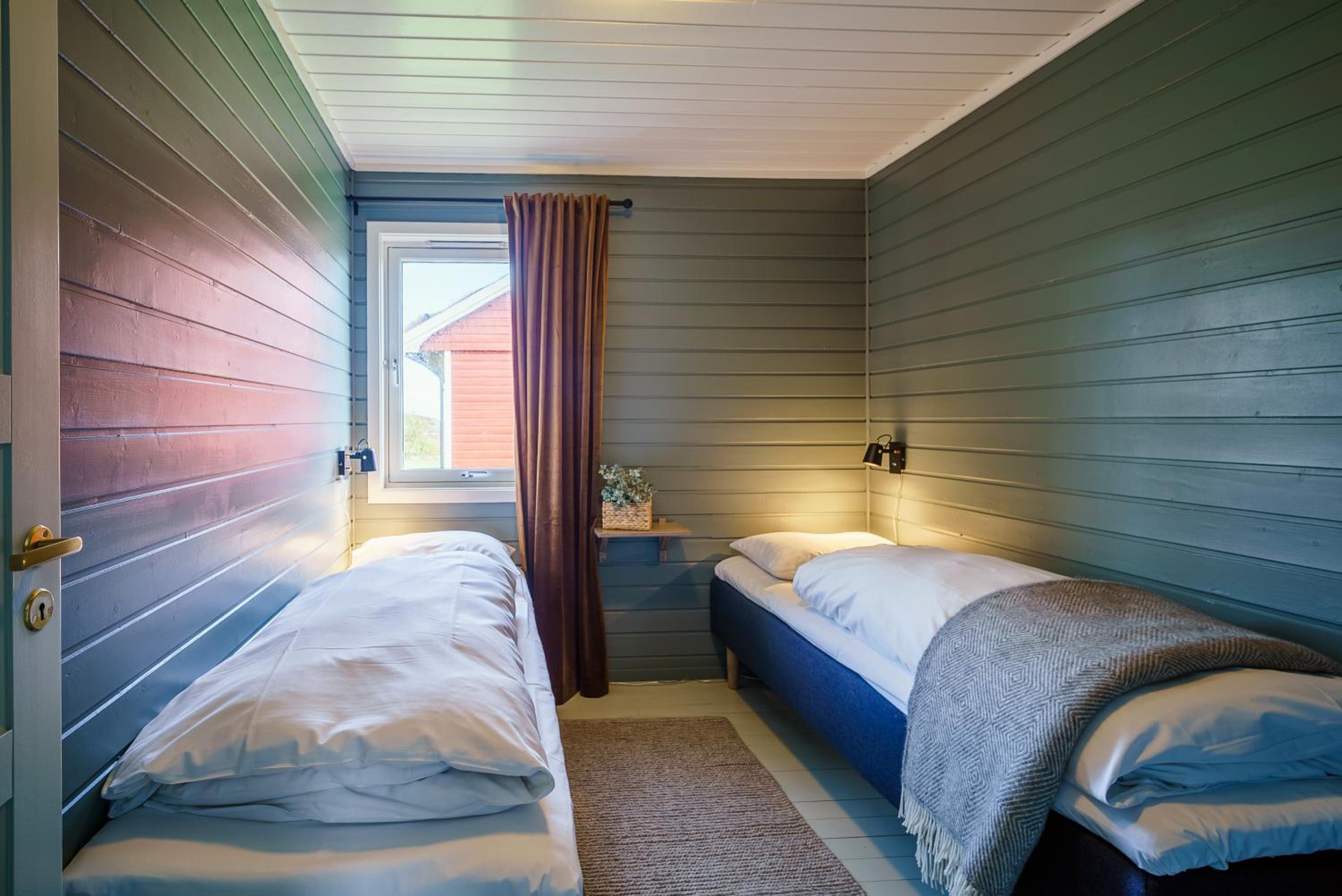 Ocean Lodge