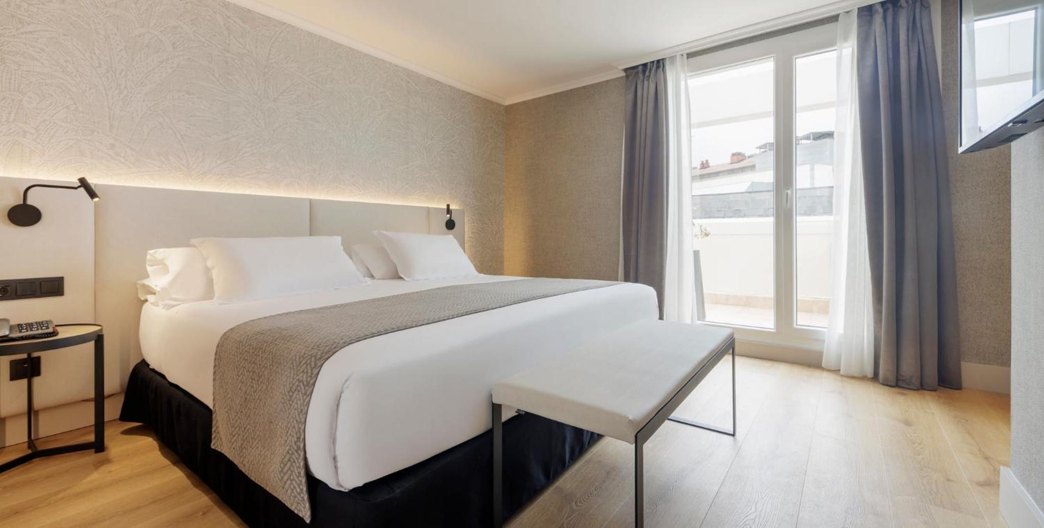 Junior Suite with Terrace - Photo 1