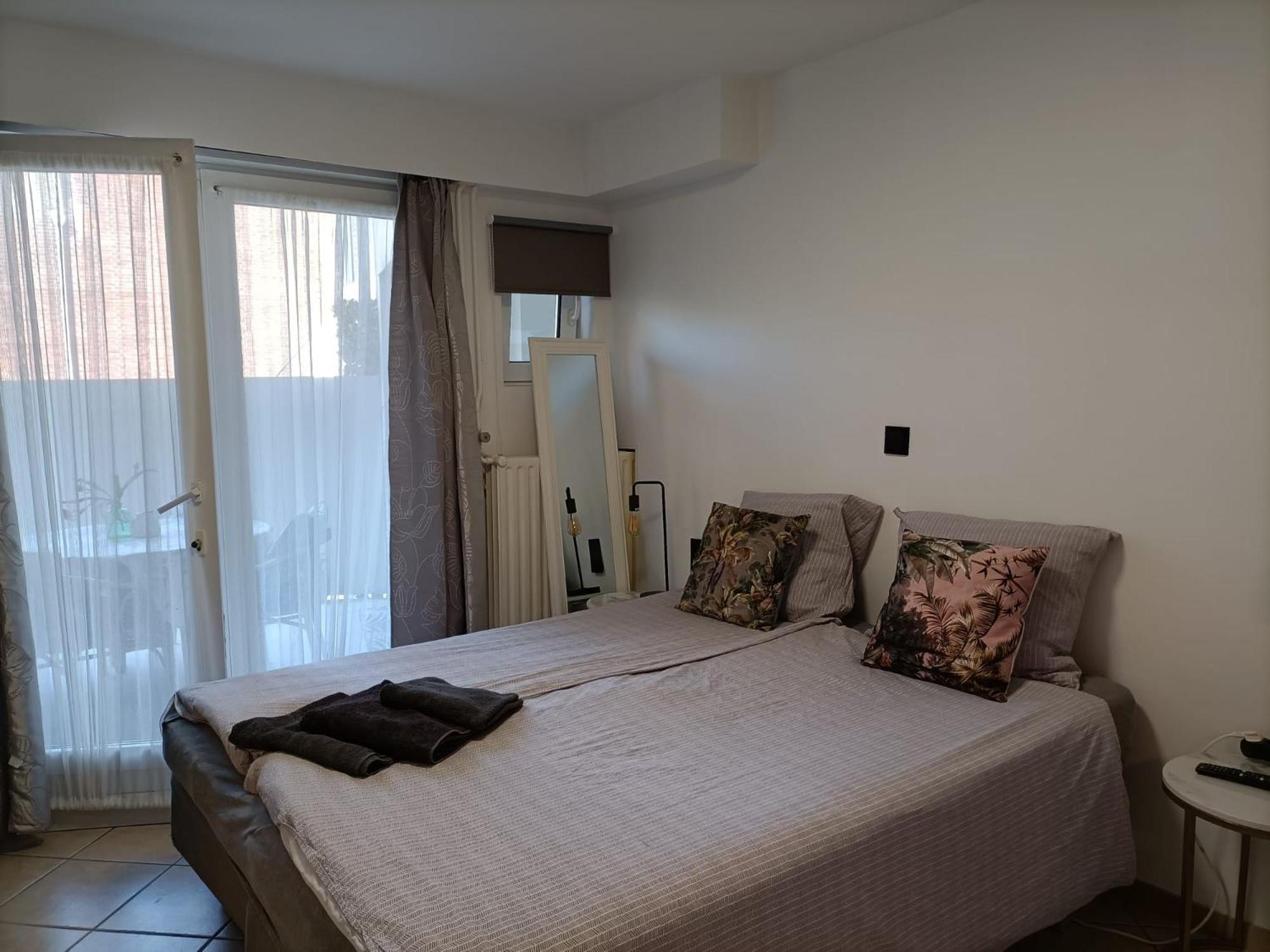 One-Bedroom Apartment - Photo 14