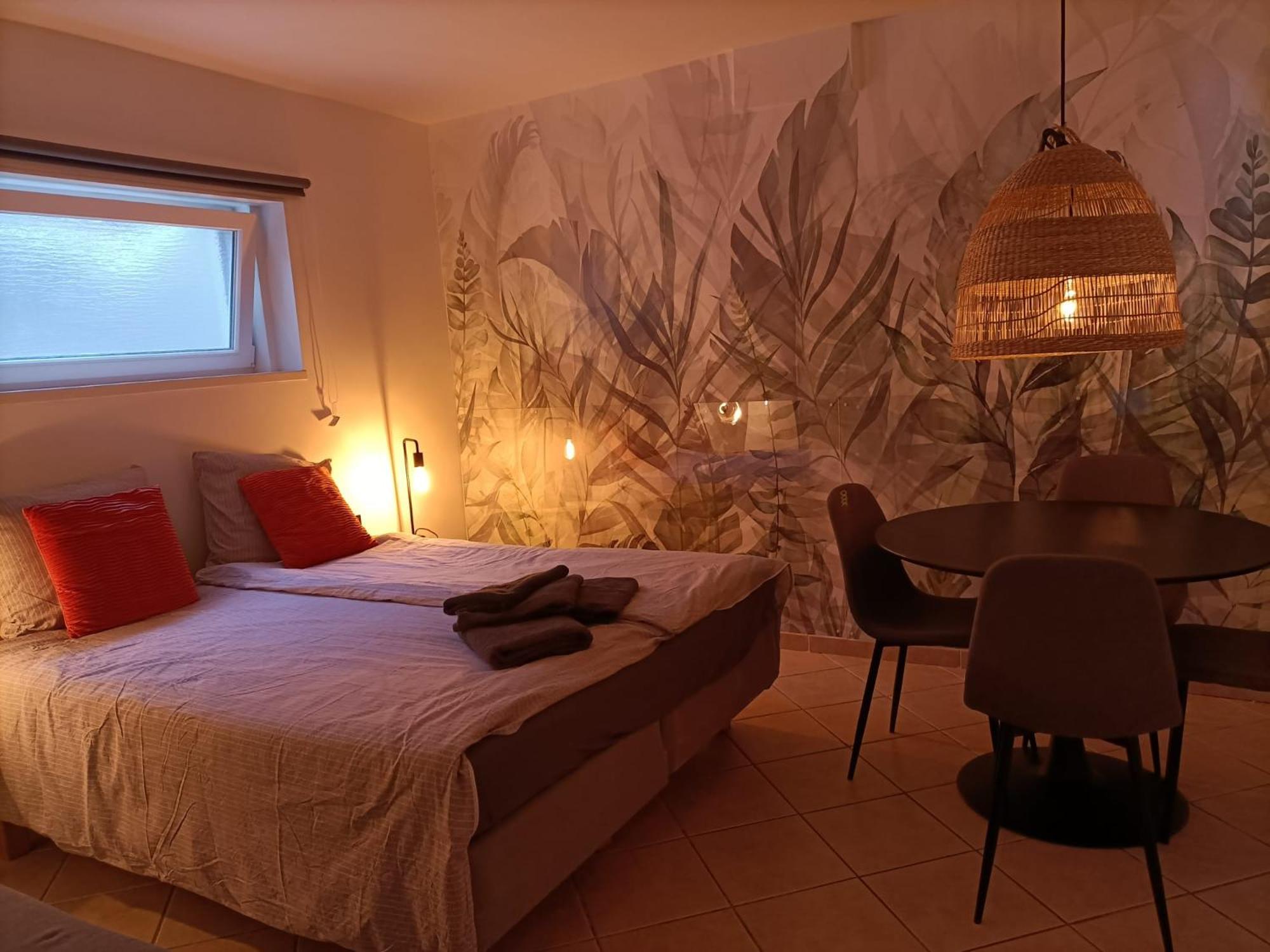 One-Bedroom Apartment - Photo 13