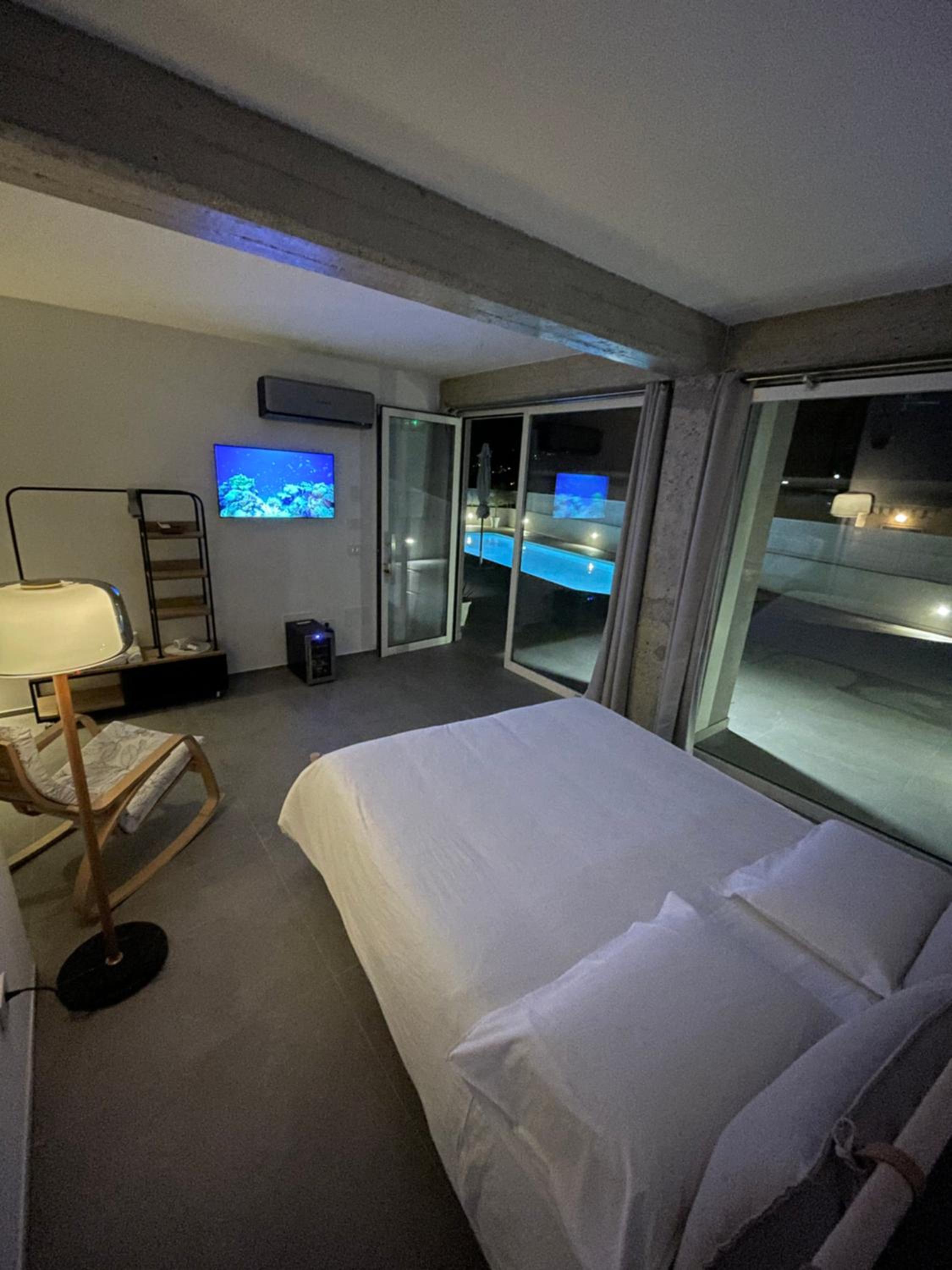 King Room with Pool View