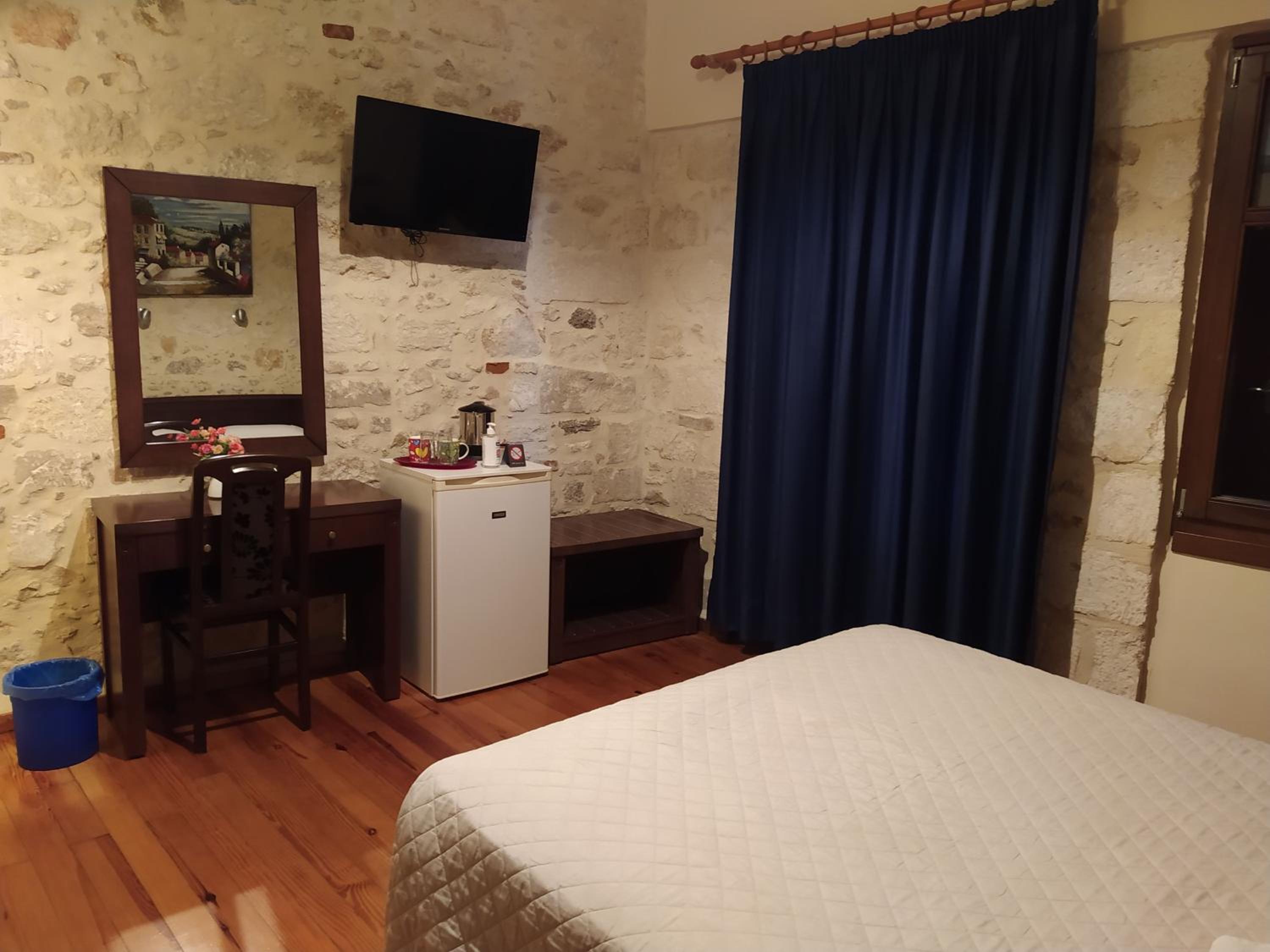 Superior Double Room with Sea View - Photo 11