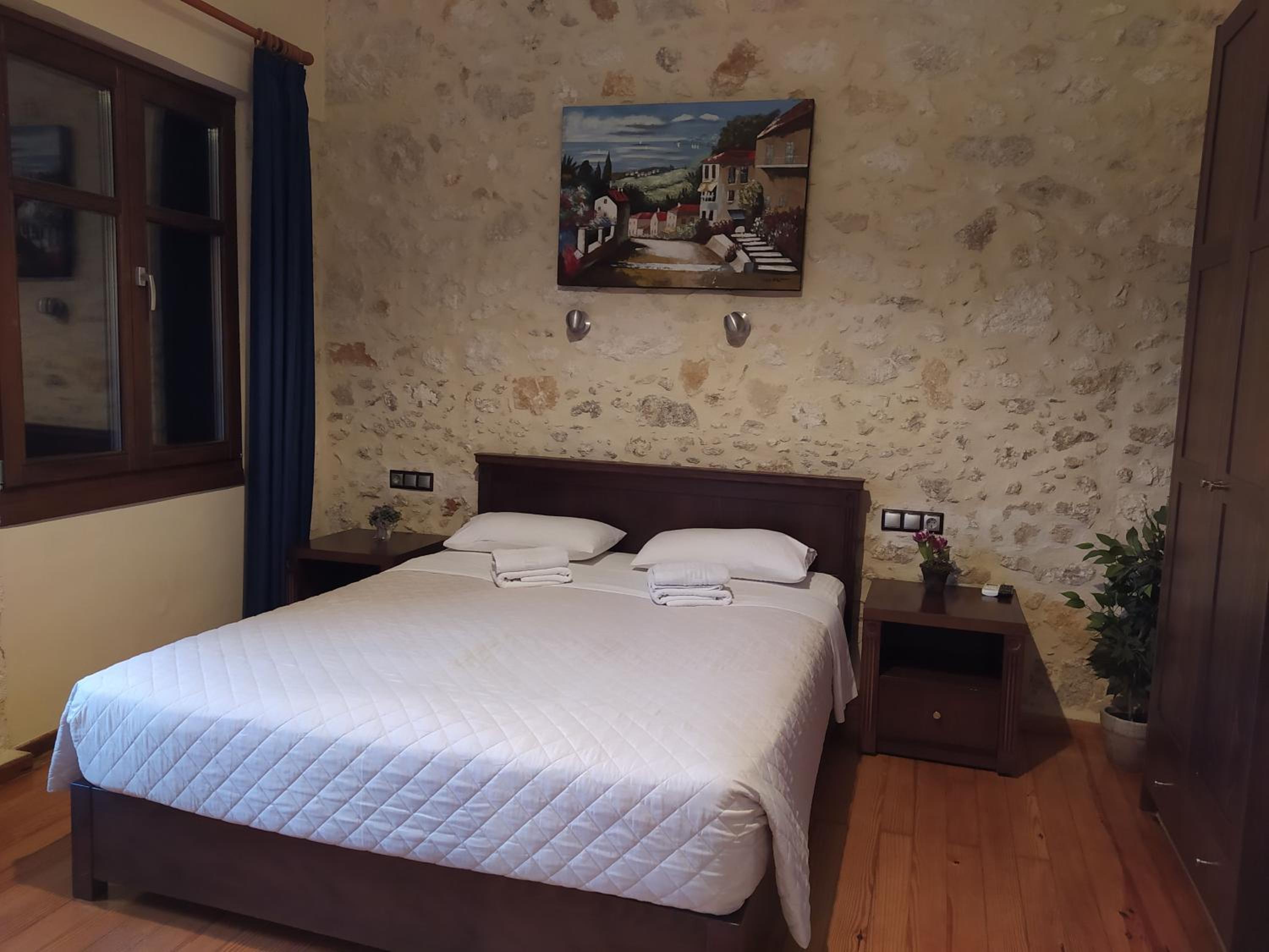 Superior Double Room with Sea View - Photo 2