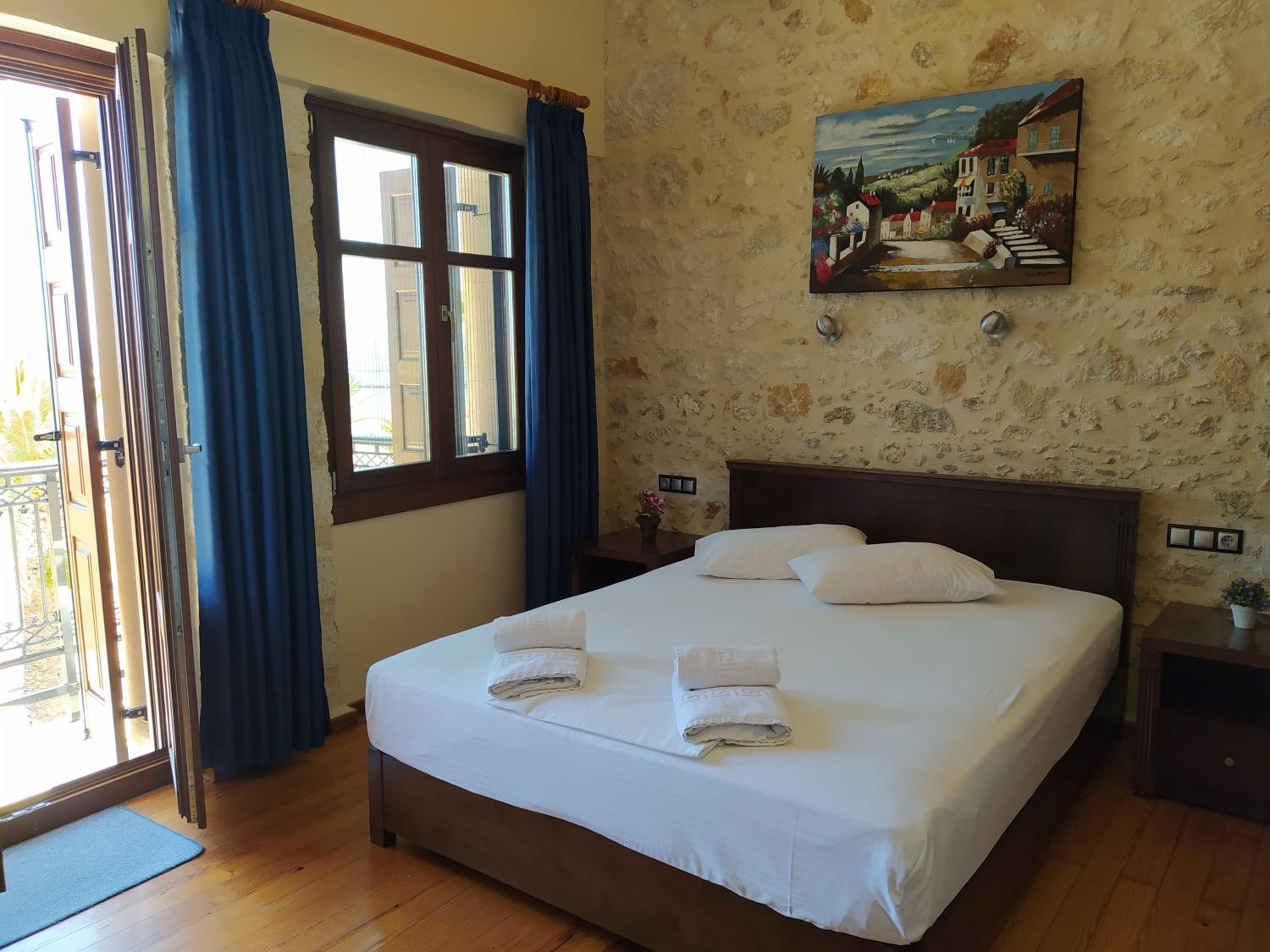 Superior Double Room with Sea View - Photo 4