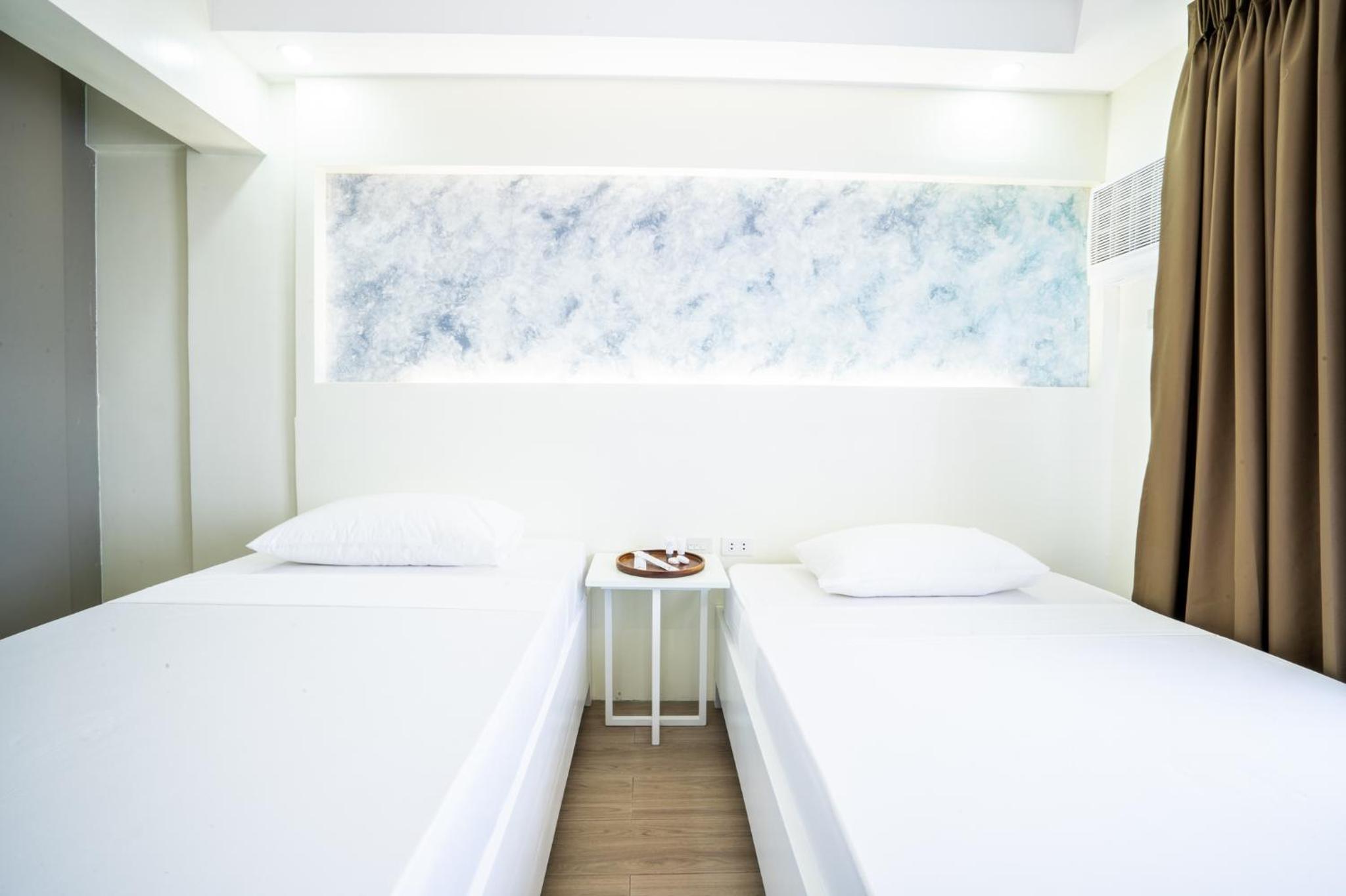 Standard Twin Room - Photo 20
