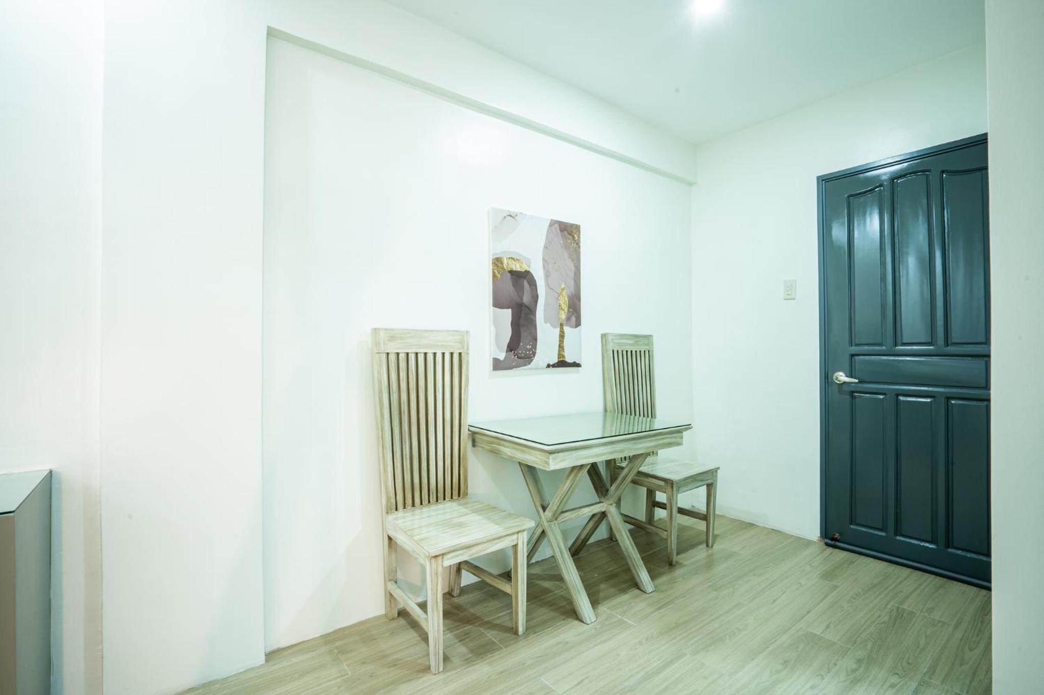 Standard Twin Room - Photo 2