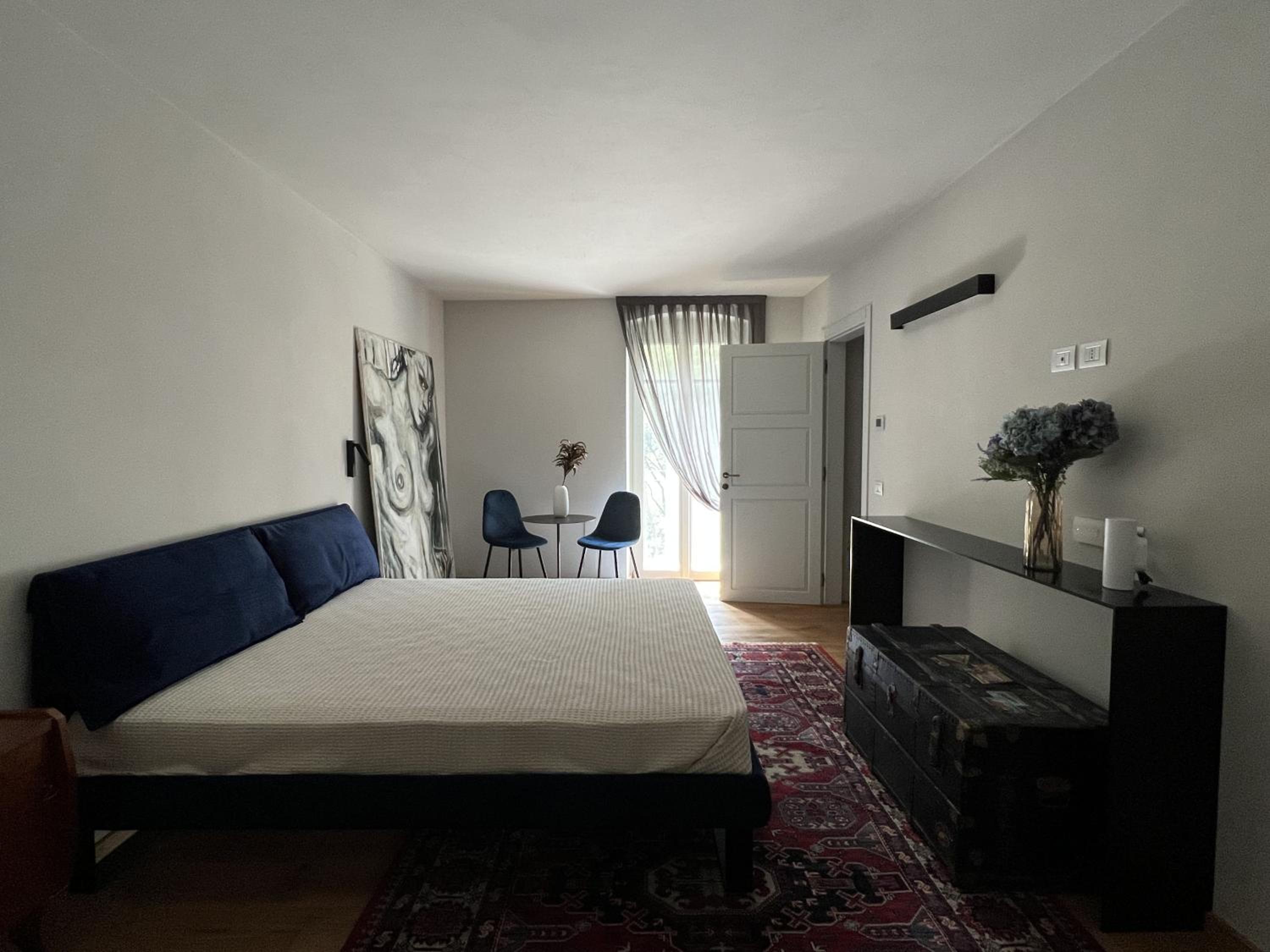 King Room with Balcony photo 2
