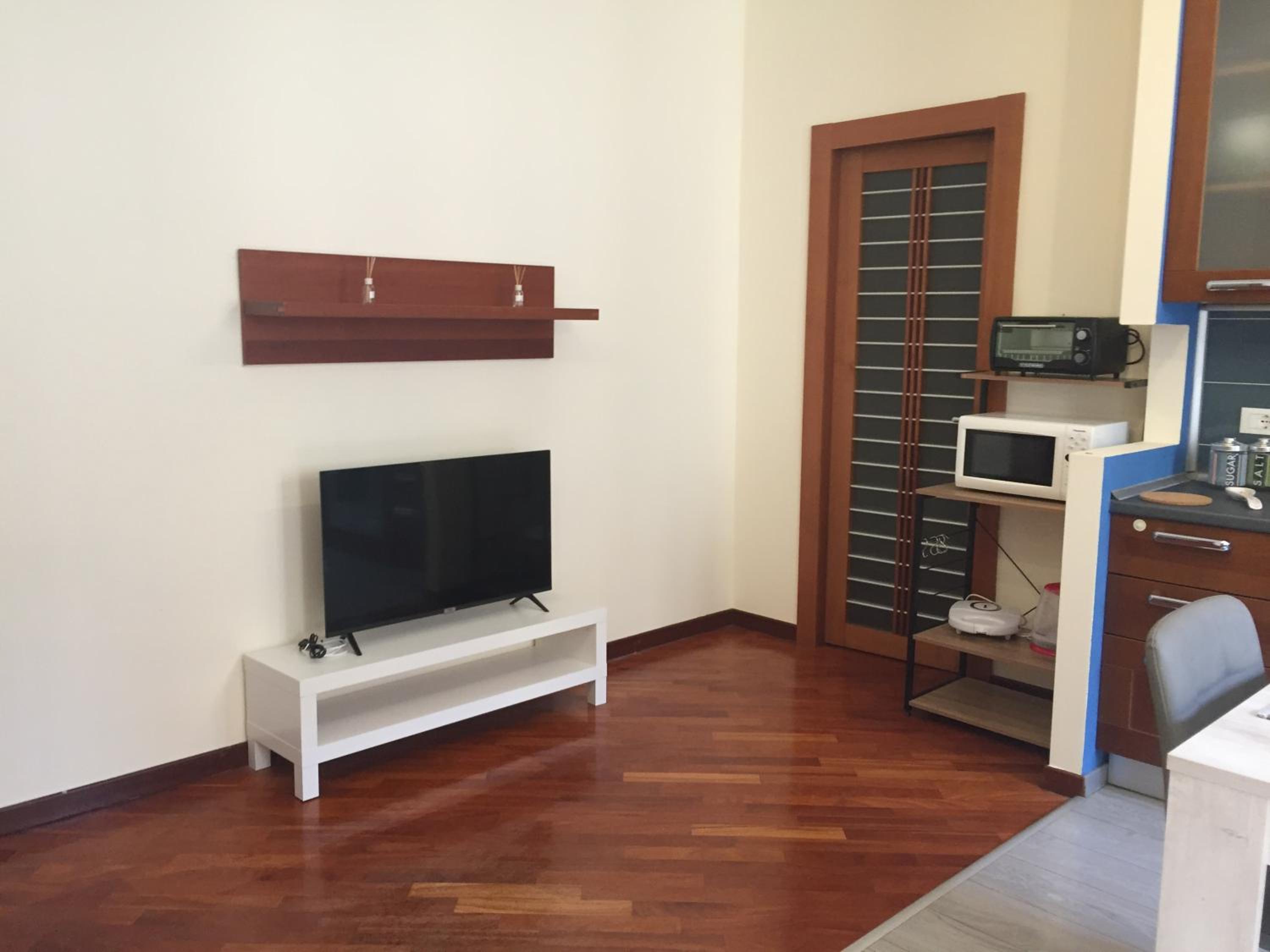 One-Bedroom Apartment photo 3
