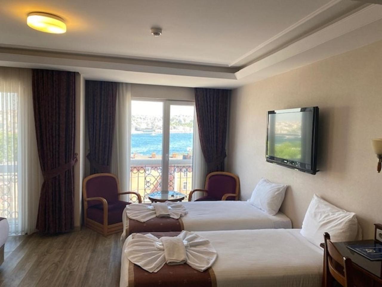 Superior Family Room with Bosphorus View photo 2