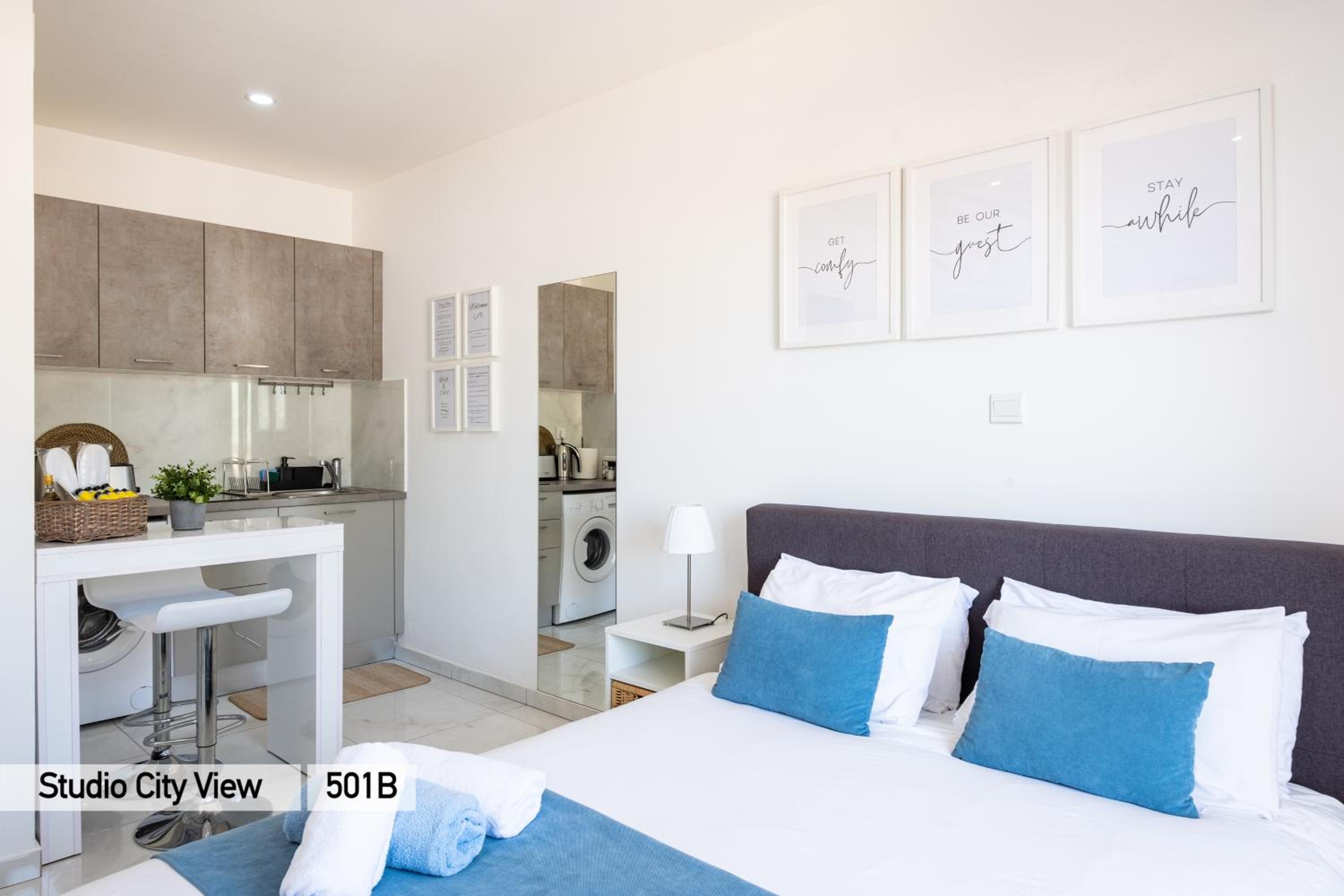 Studio Apartment with City View - Photo 5