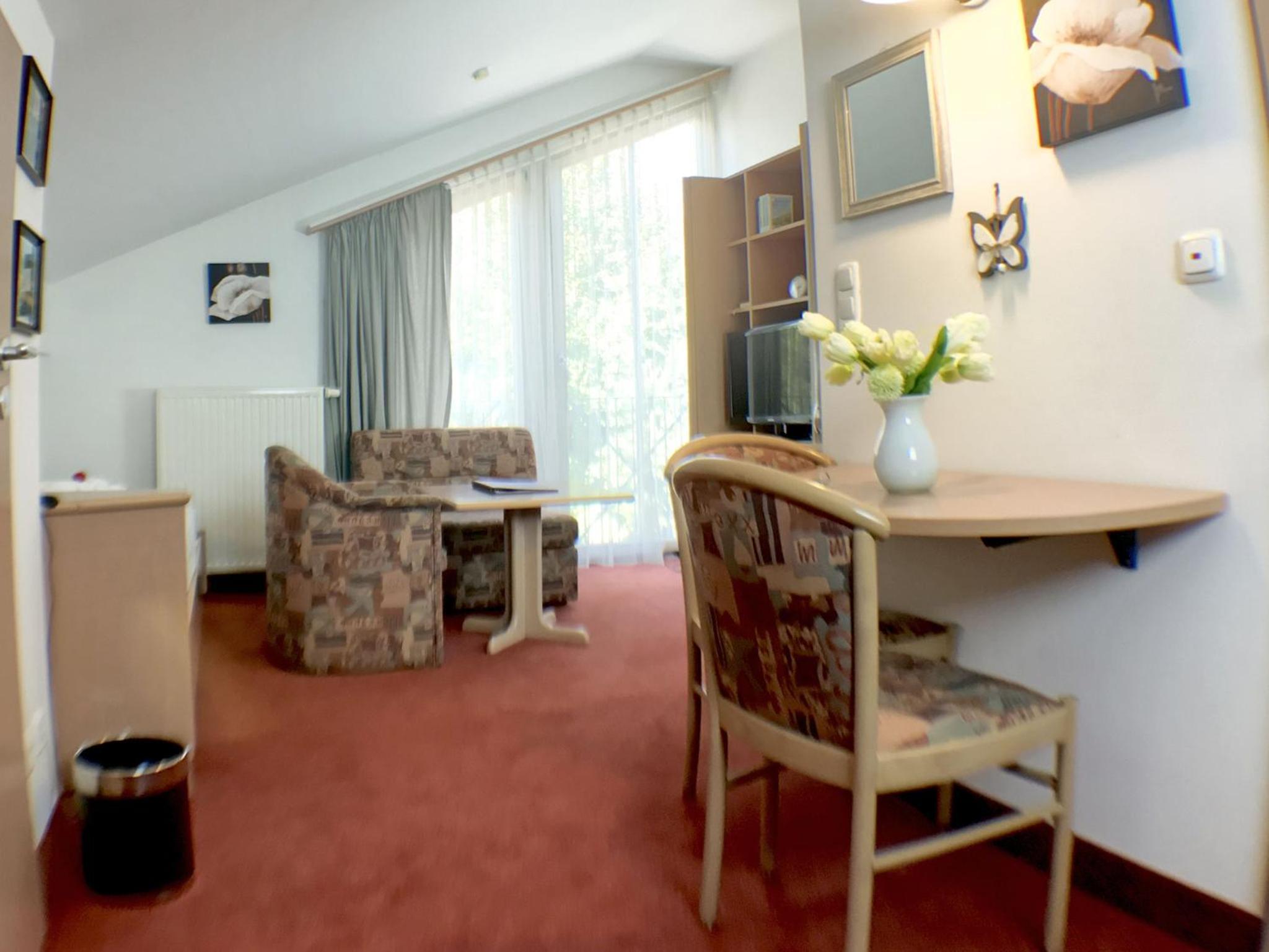Apartment photo 2