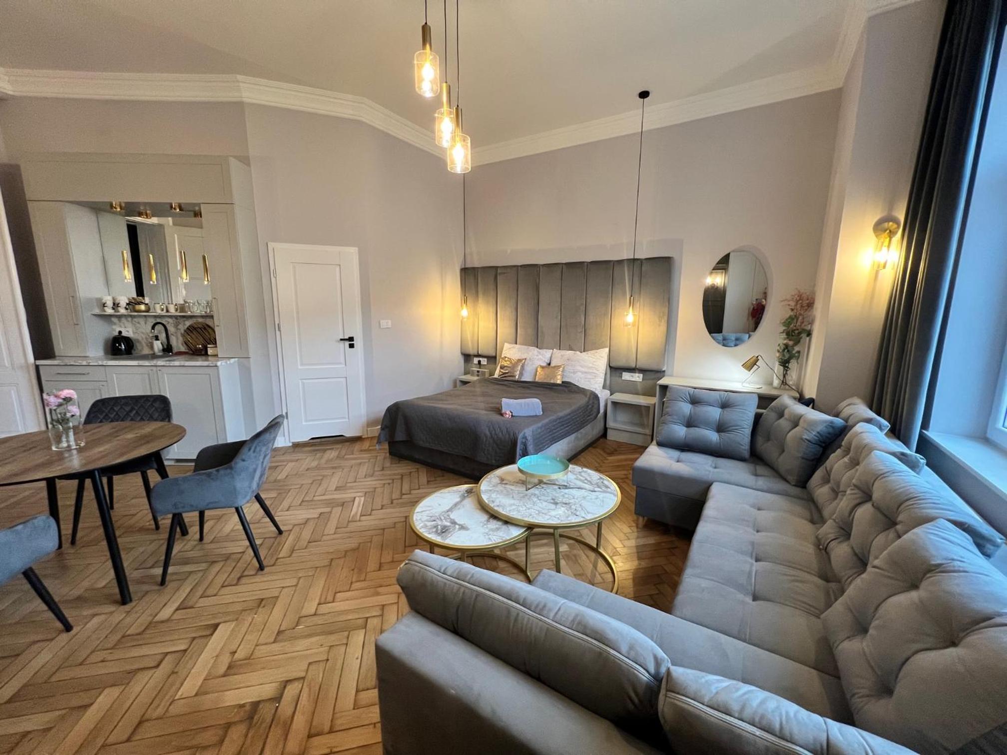 Studio Apartment photo 3