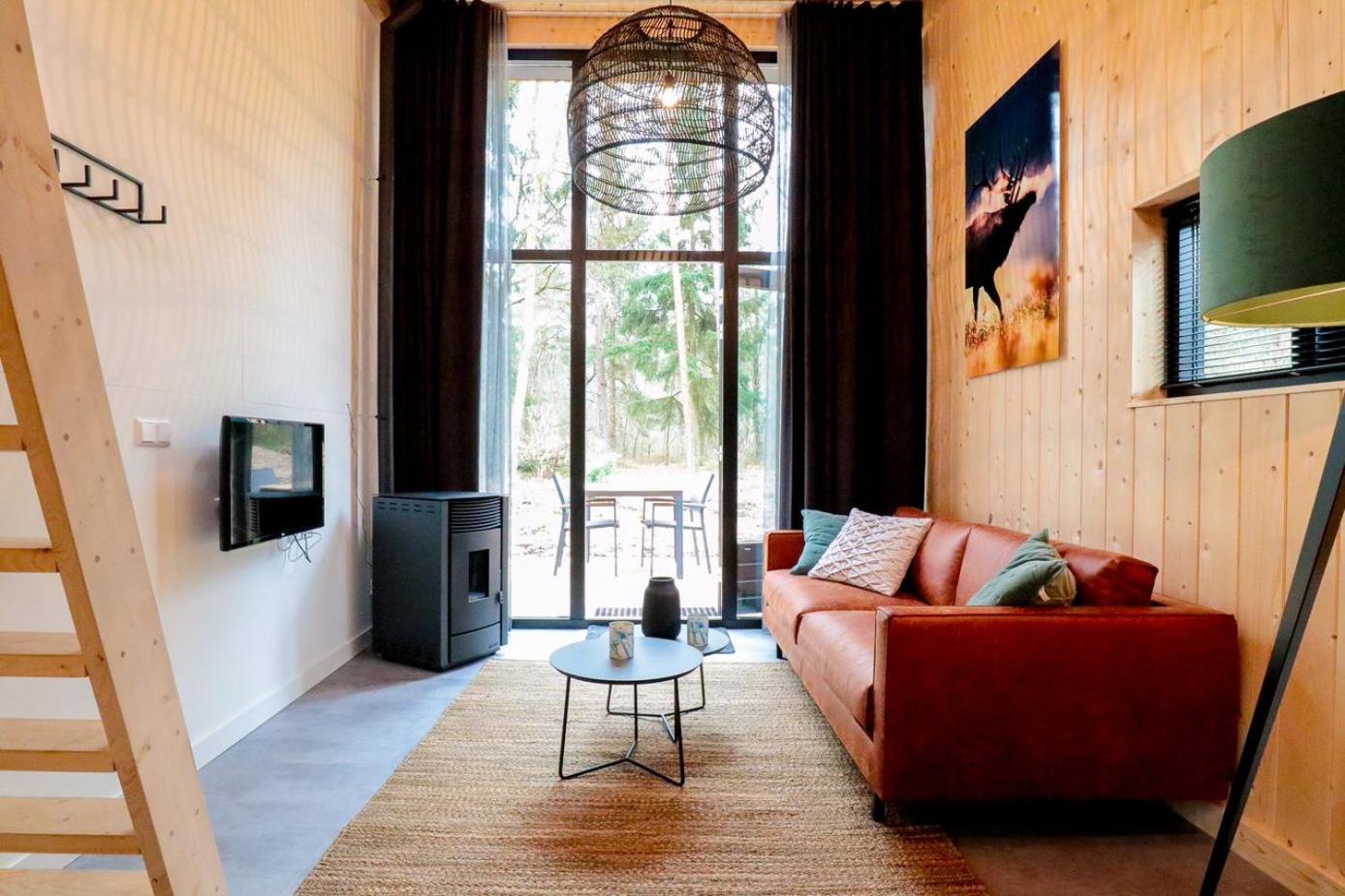 Tiny House 2 - Photo 3