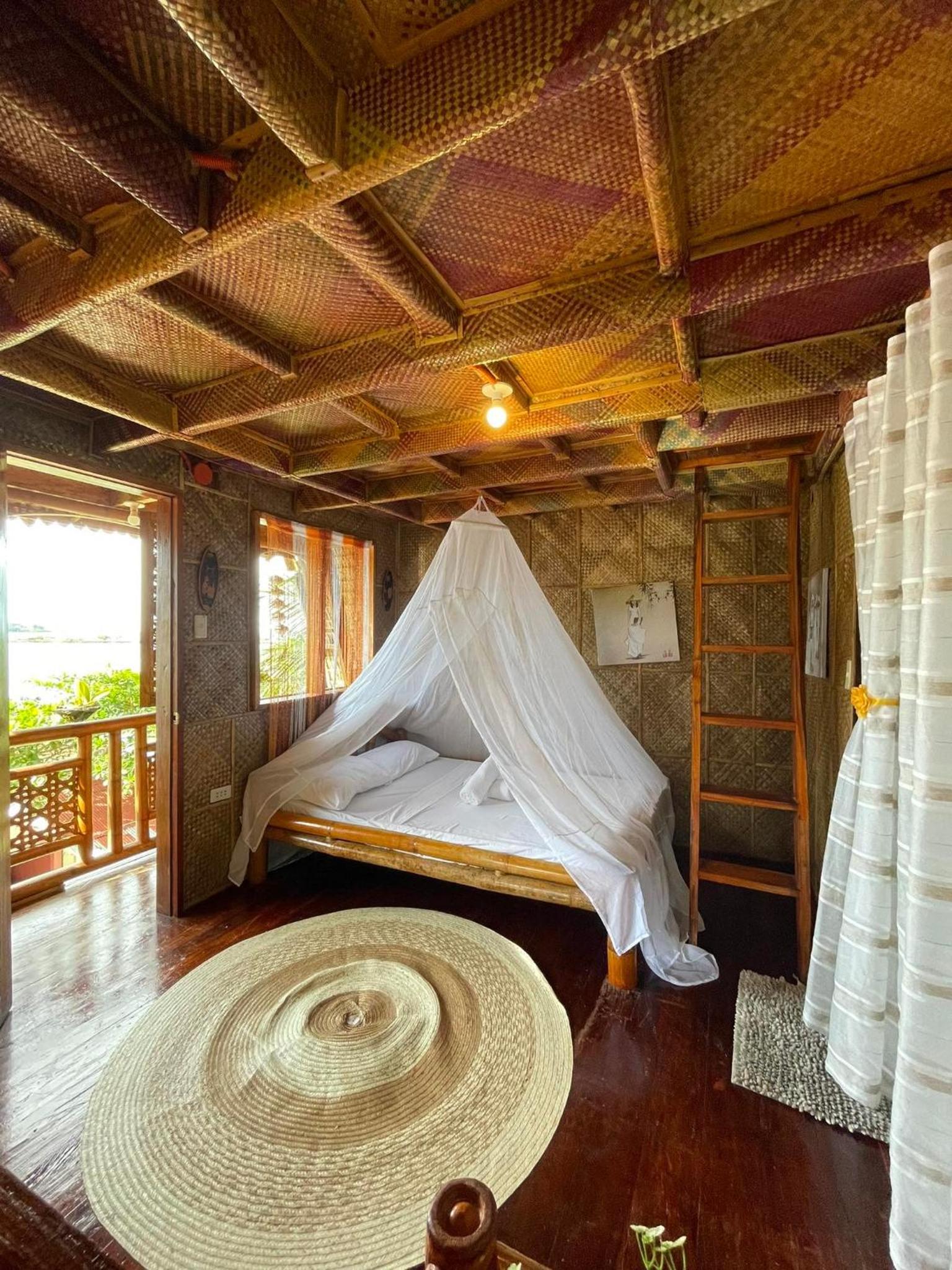 Deluxe Double Room with Balcony and Sea View - Photo 7
