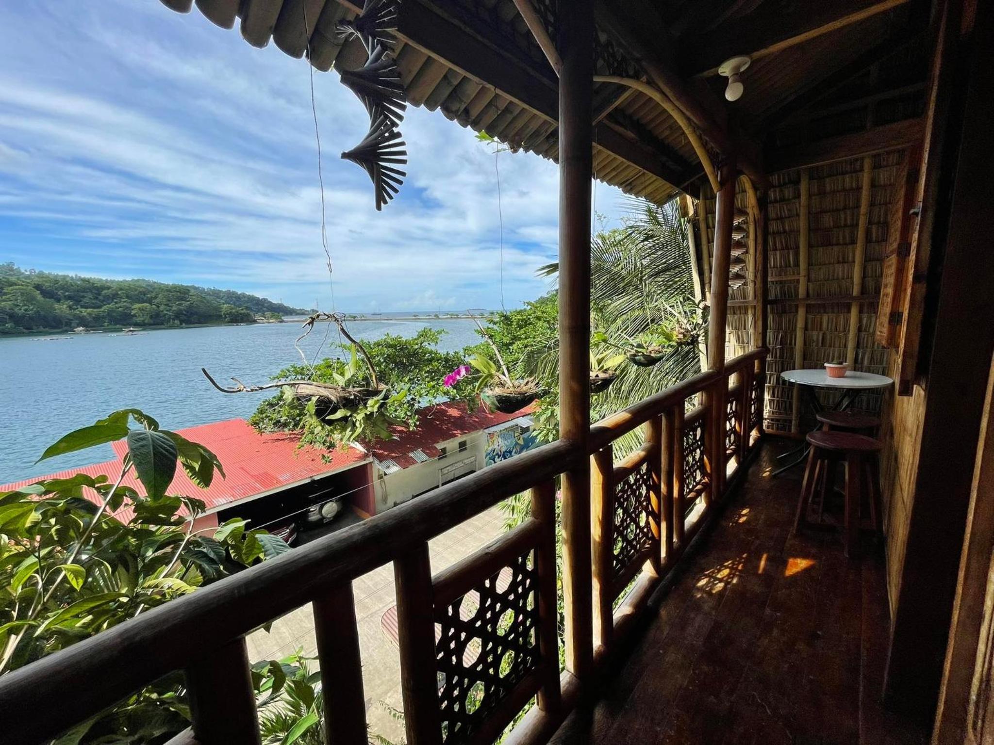Deluxe Double Room with Balcony and Sea View - Photo 4