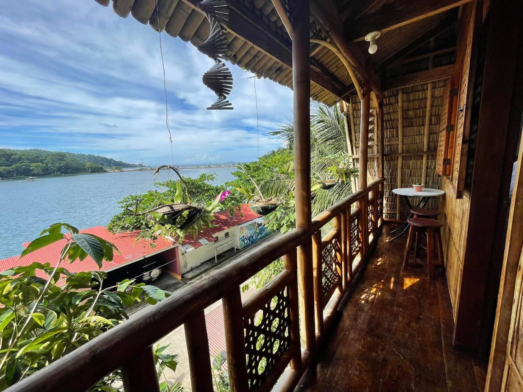 Deluxe Double Room with Balcony and Sea View - Photo 16