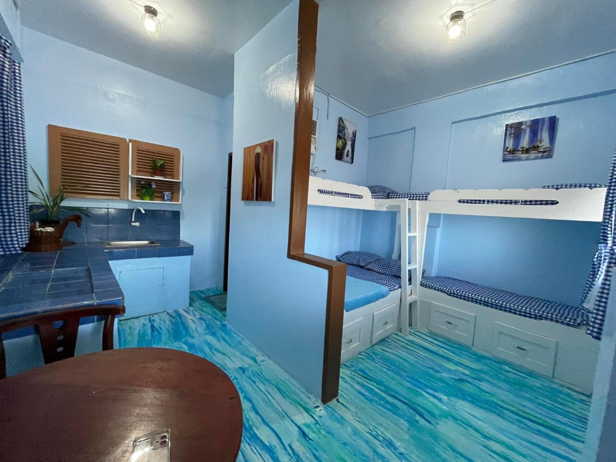Family Room - Photo 7