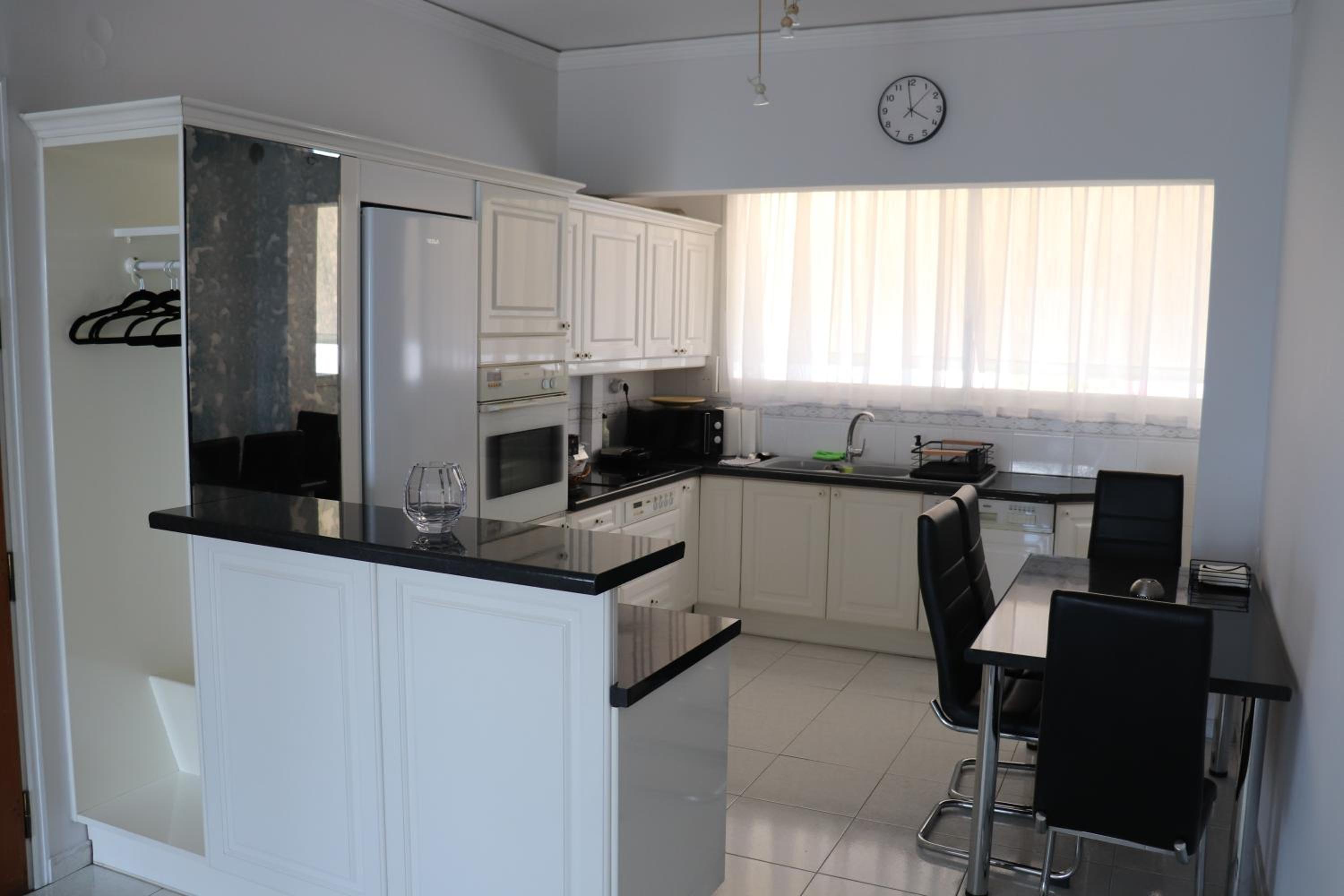 Two-Bedroom Apartment - Photo 11