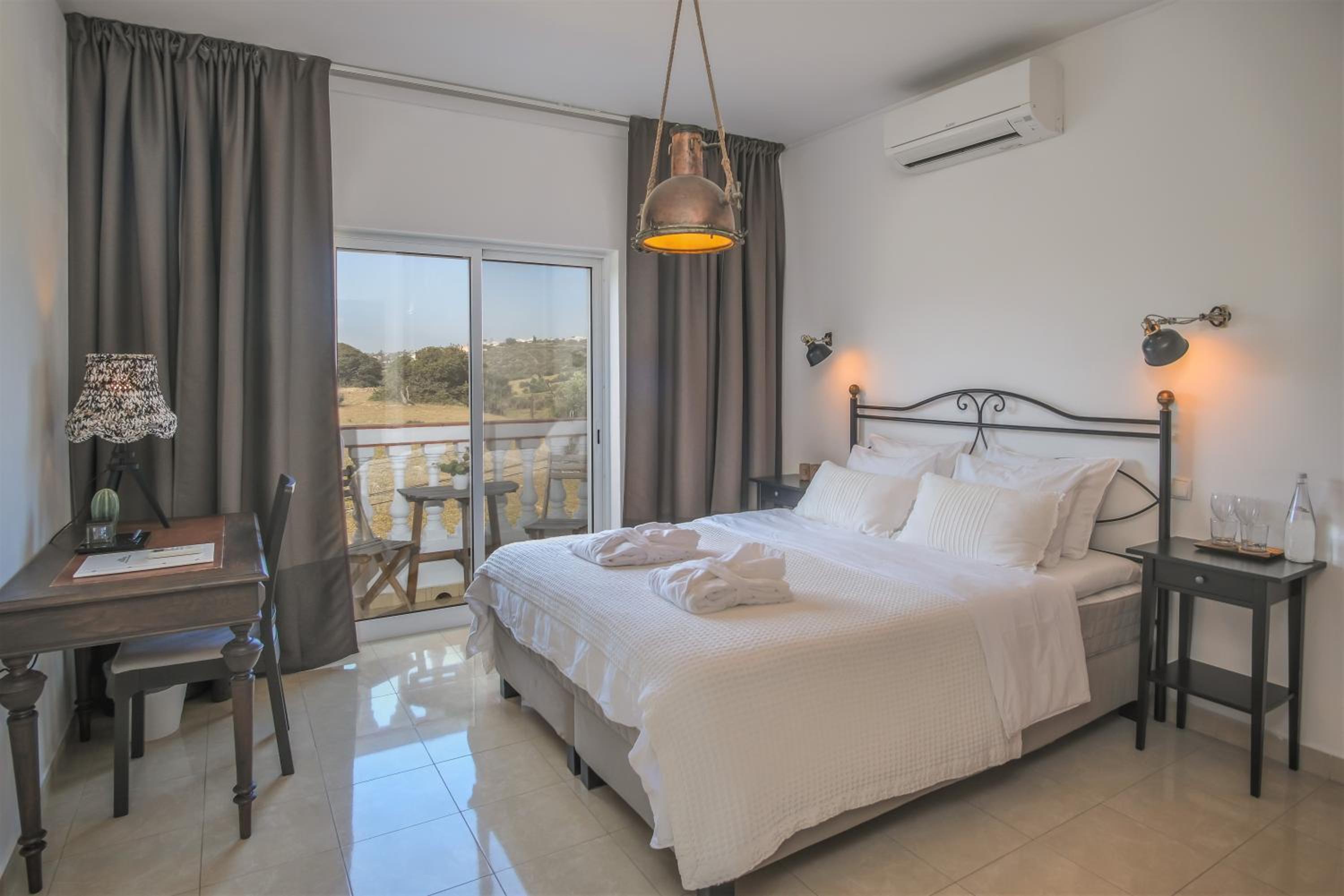 Queen Room with Balcony