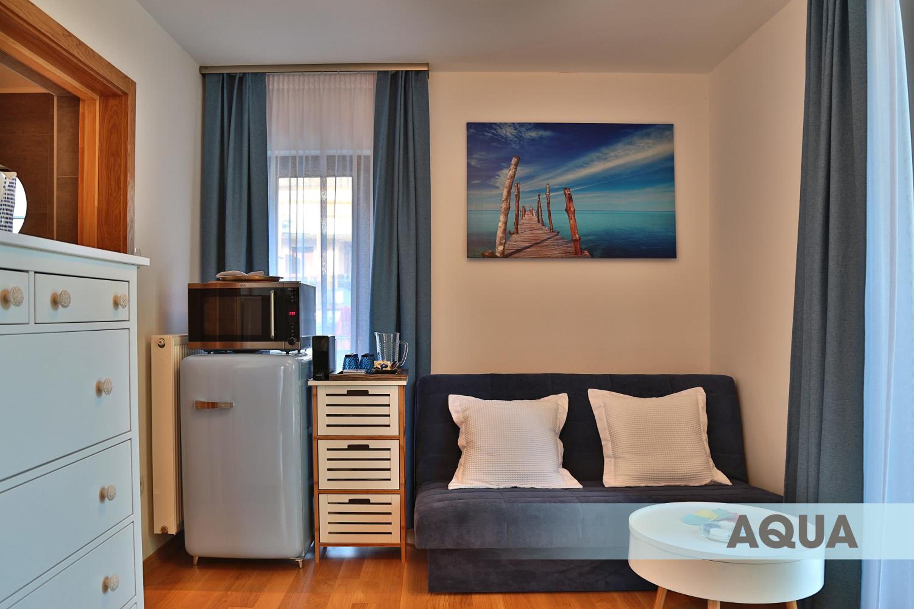 One-Bedroom Apartment photo 3