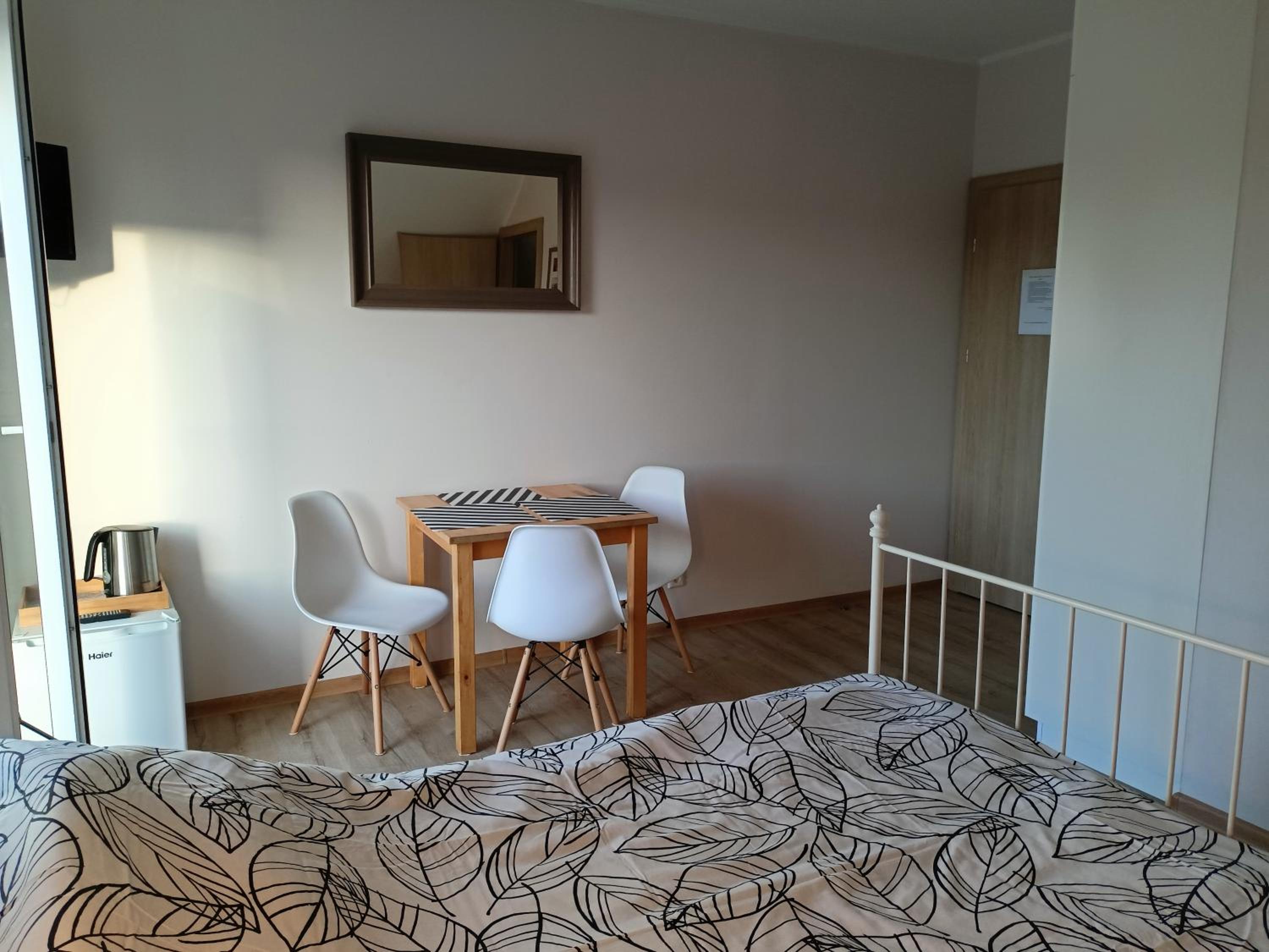 Large Double Room photo 2