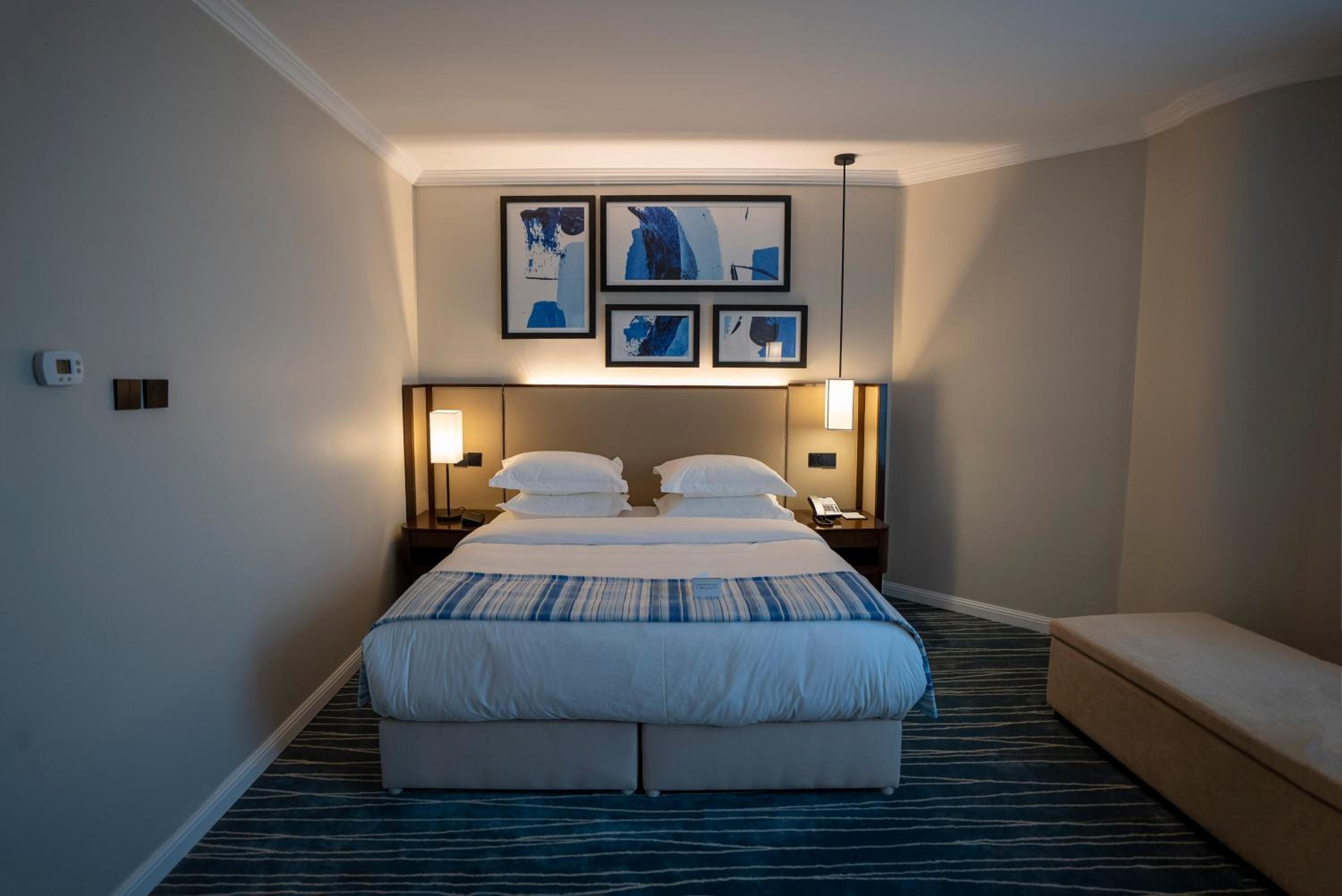 Deluxe Double or Twin Room - Photo 7
